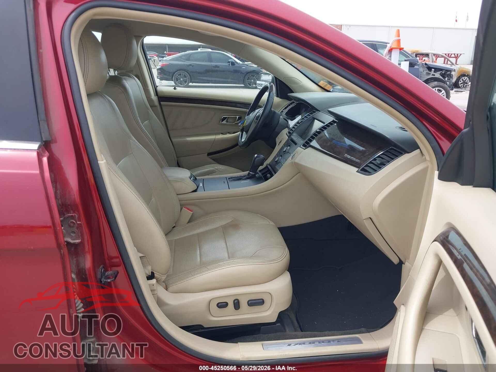 FORD TAURUS 2015 - 1FAHP2F81FG110861