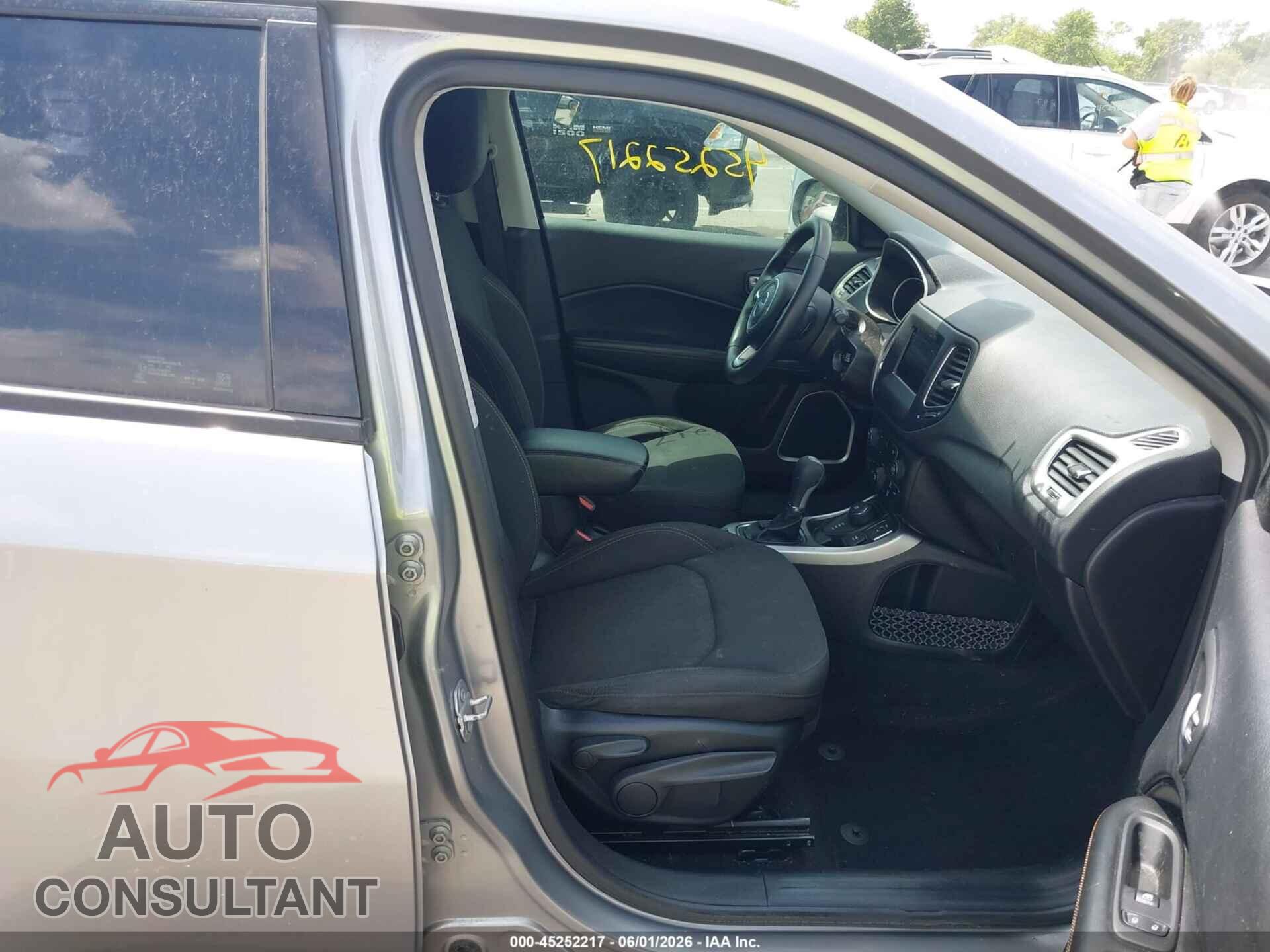 JEEP COMPASS 2019 - 3C4NJDAB9KT837331