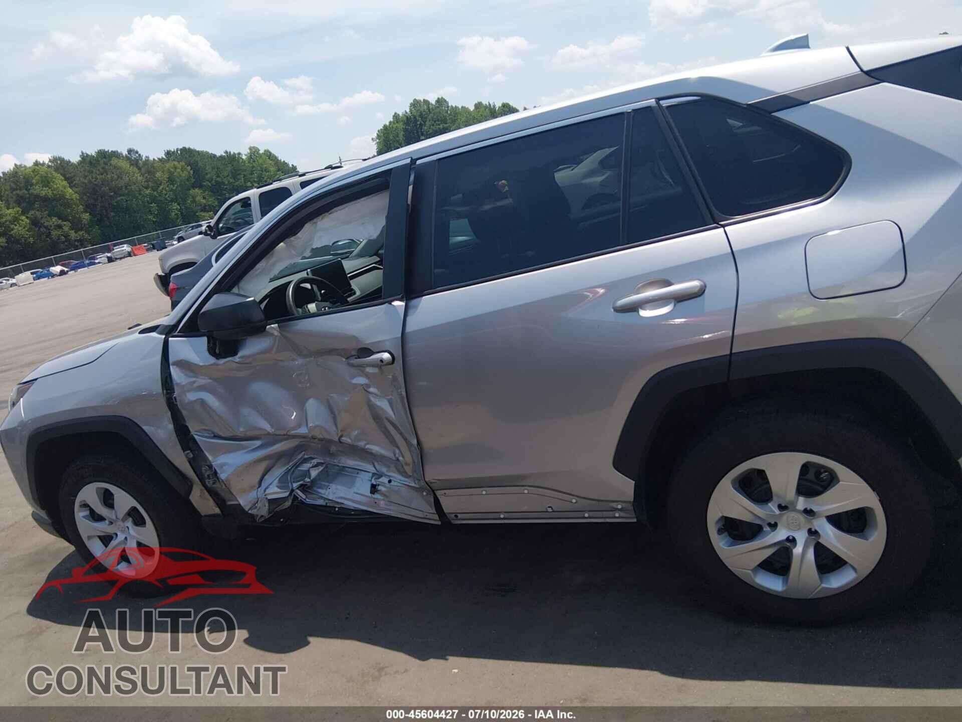 TOYOTA RAV4 2023 - 2T3F1RFVXPC374475