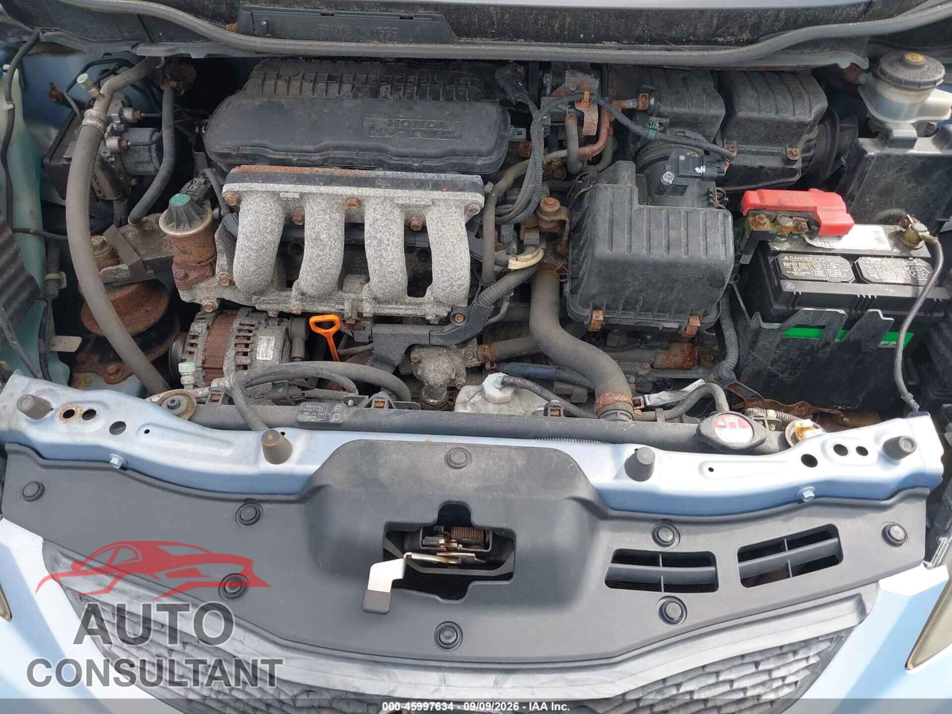HONDA FIT 2010 - JHMGE8H22AC026649