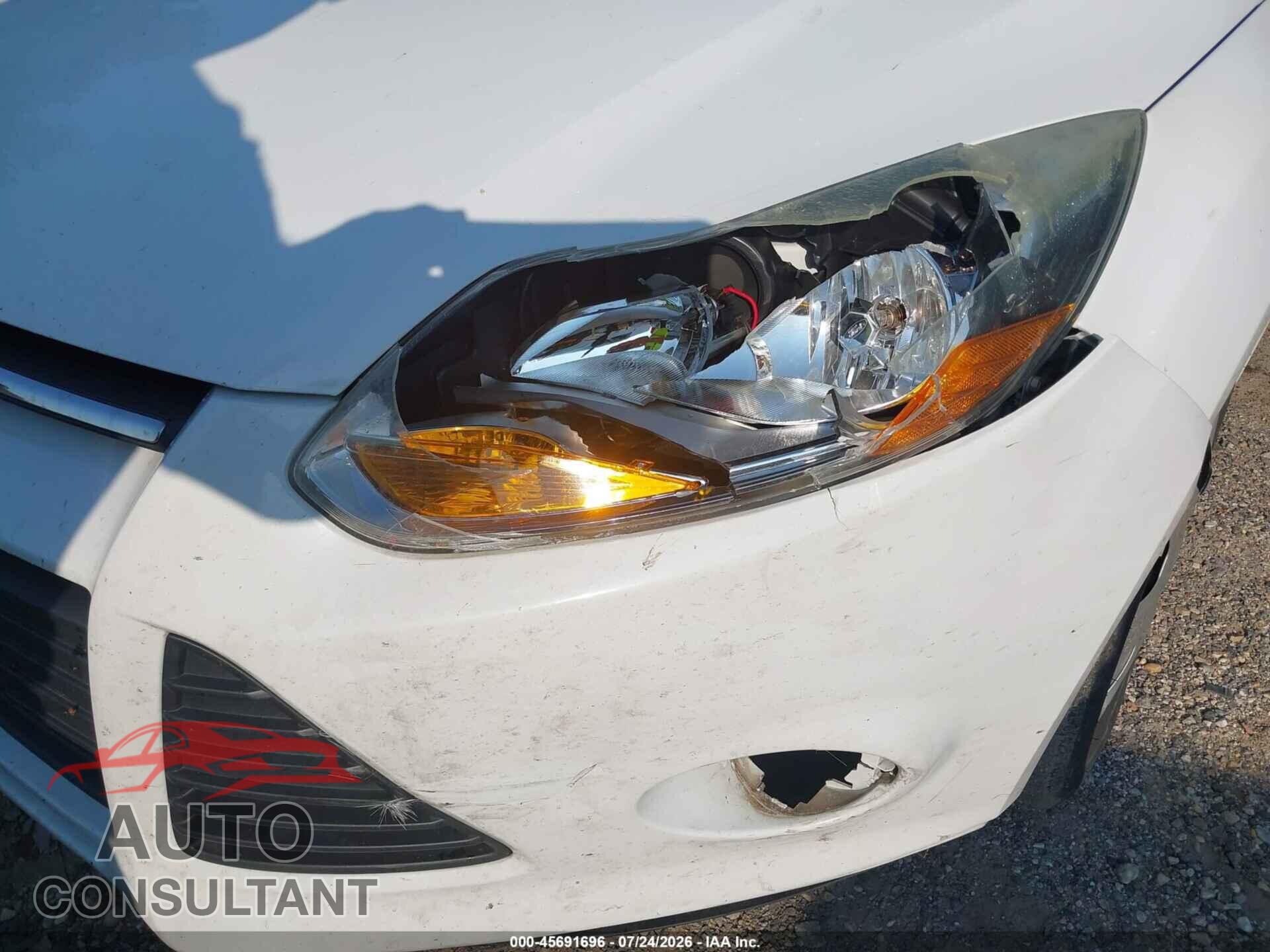 FORD FOCUS 2014 - 1FADP3E2XEL417422