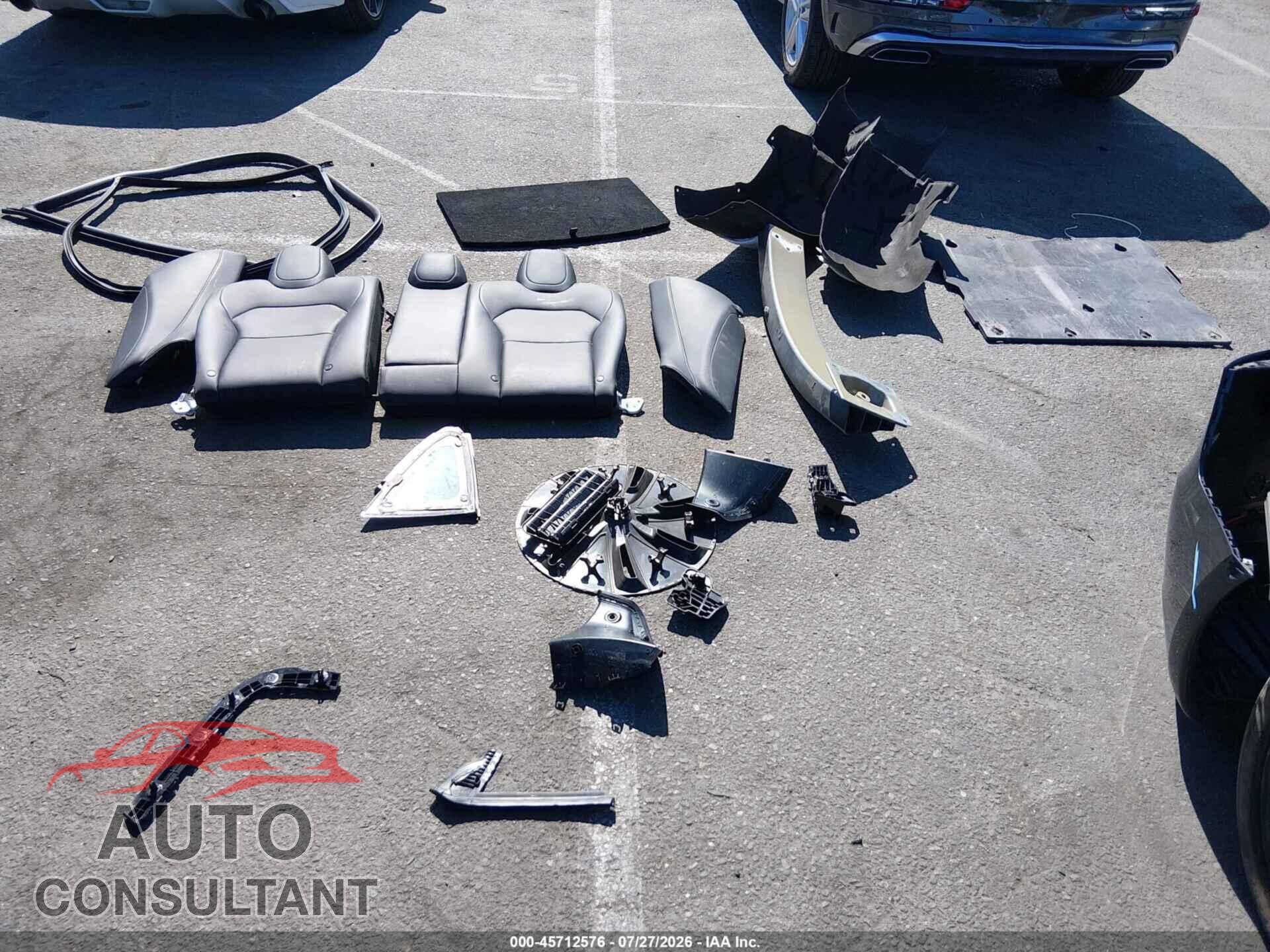 TESLA MODEL 3 2024 - 5YJ3E1EA2RF742968