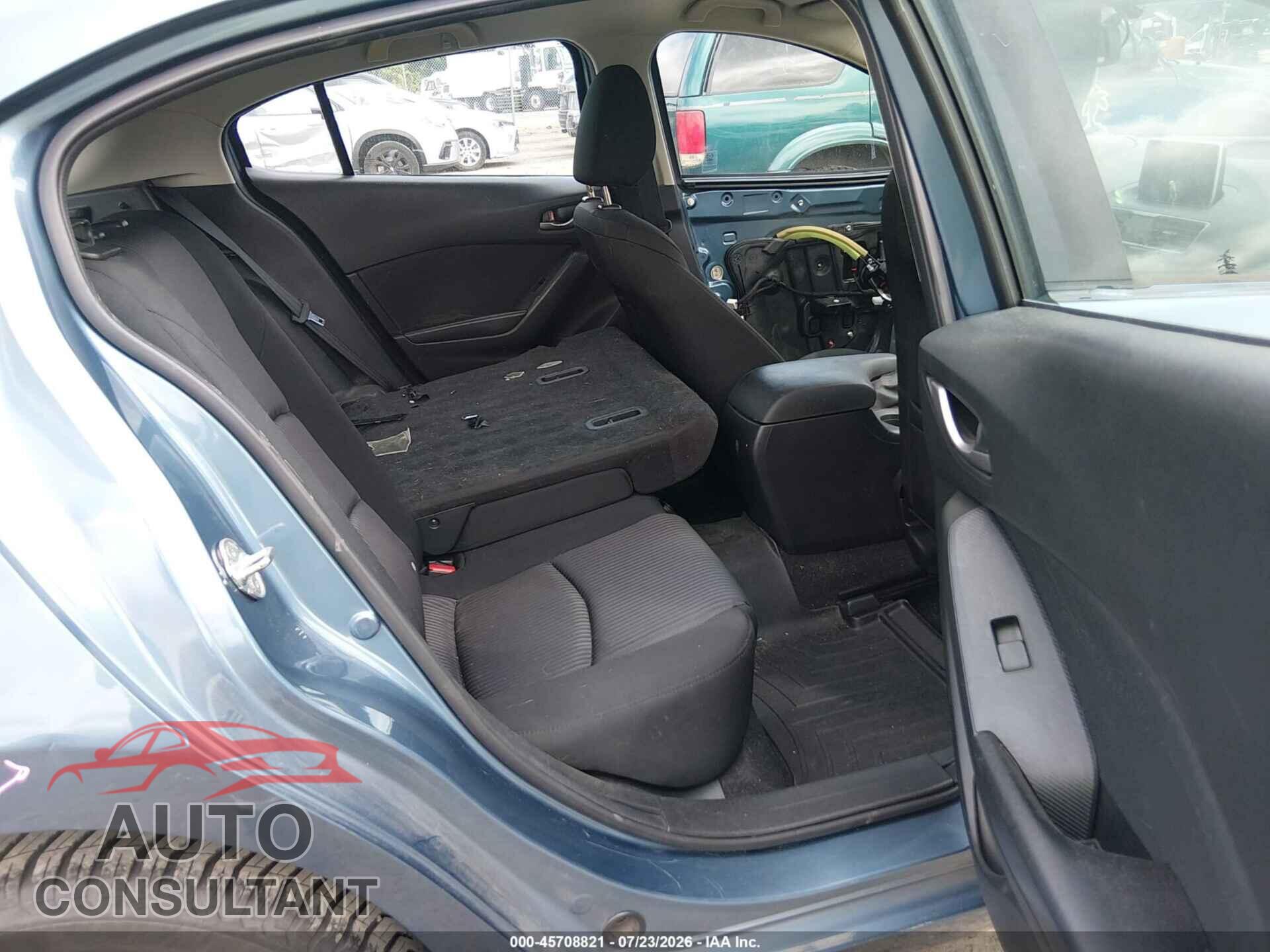 MAZDA MAZDA3 2015 - JM1BM1L74F1228971