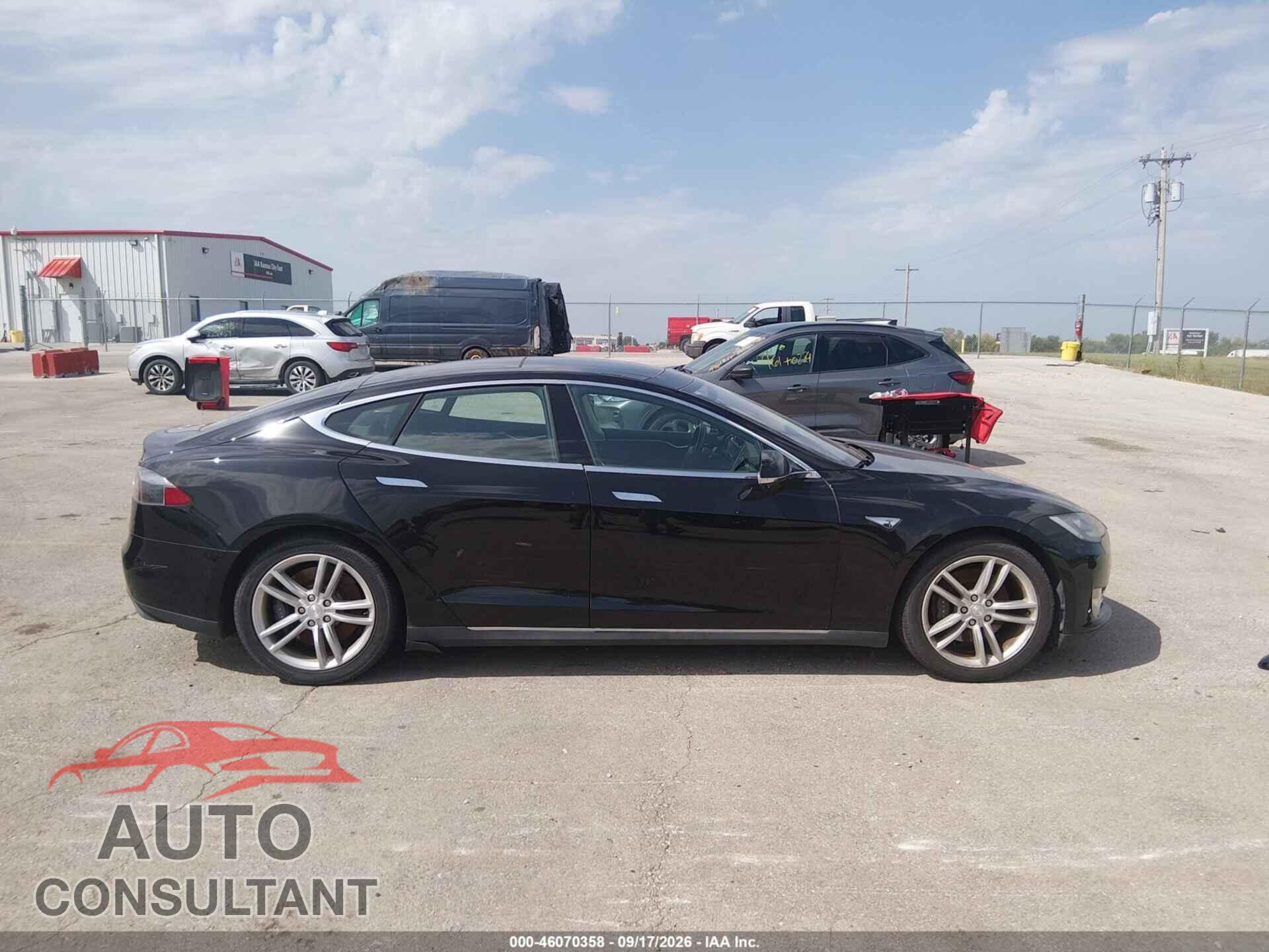 TESLA MODEL S 2014 - 5YJSA1H16EFP51458