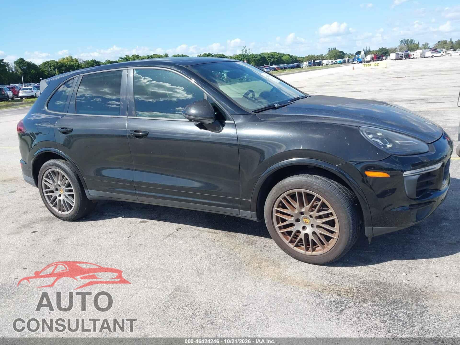 PORSCHE CAYENNE 2017 - WP1AA2A24HKA83900