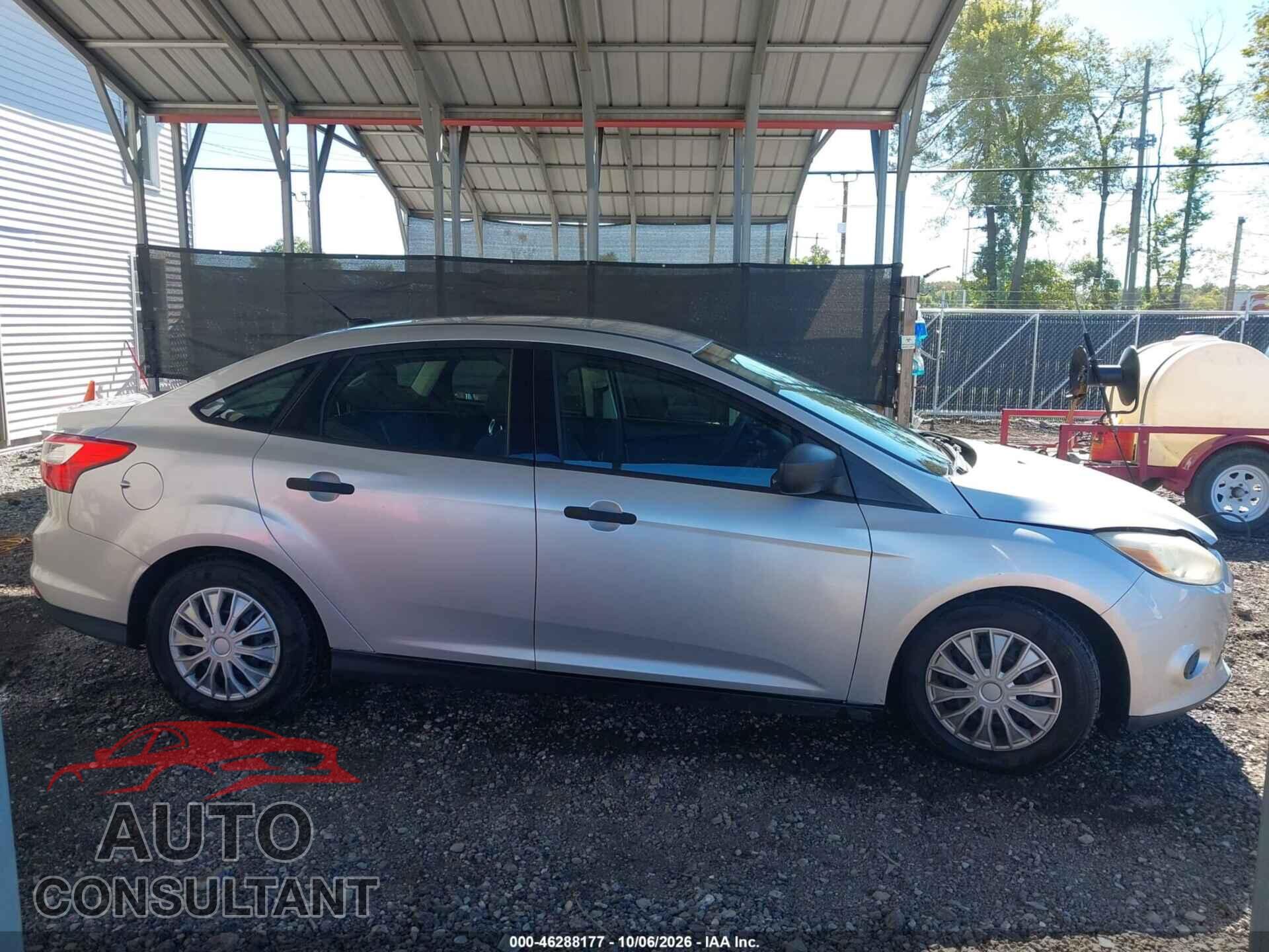 FORD FOCUS 2012 - 1FAHP3E21CL244629