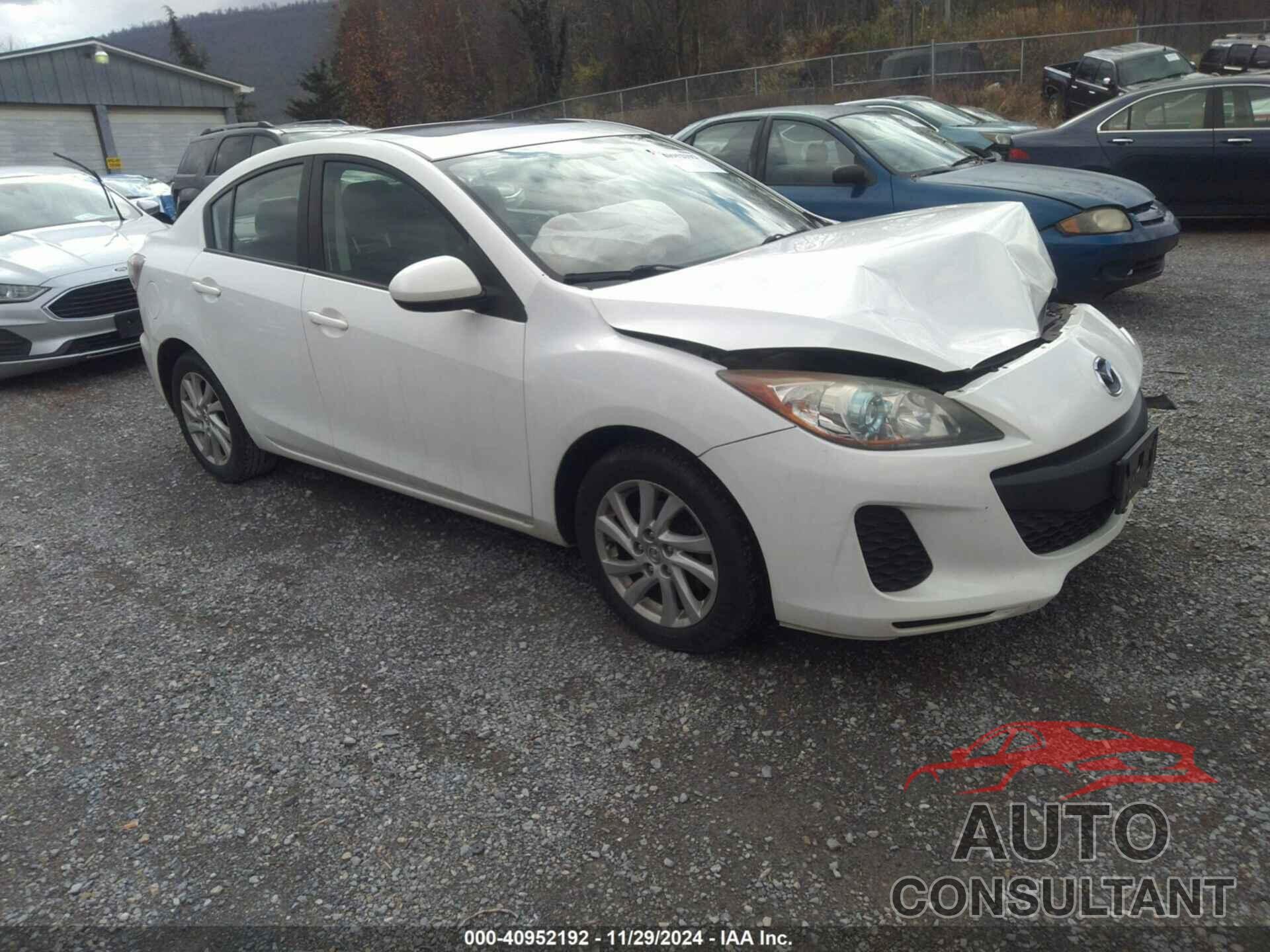 MAZDA MAZDA3 2012 - JM1BL1W80C1685005