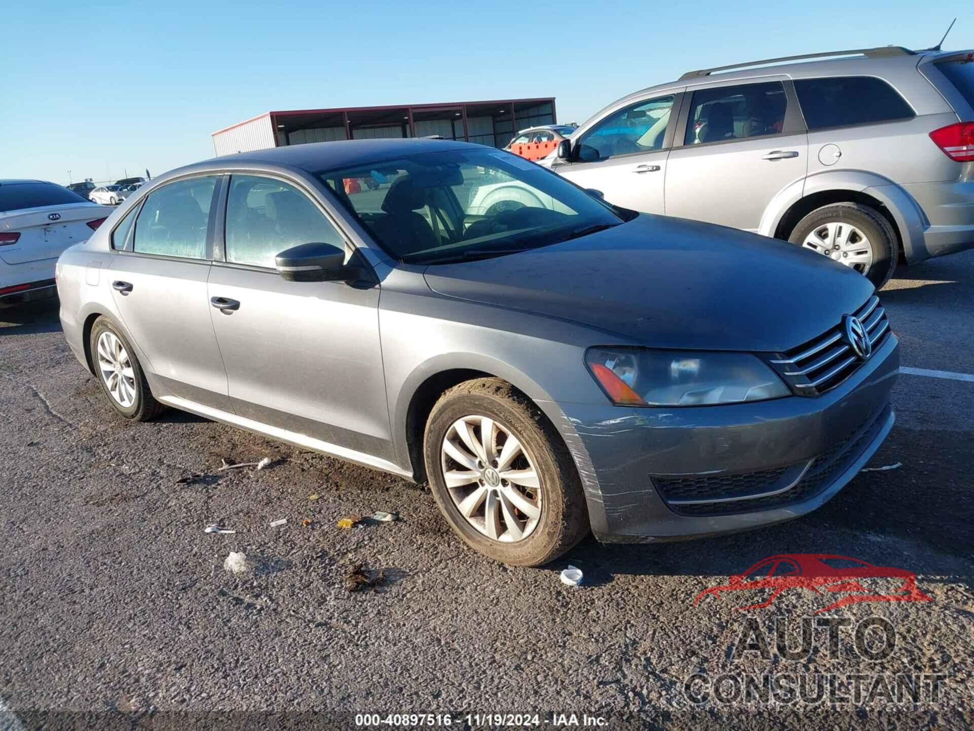 VOLKSWAGEN PASSAT 2013 - 1VWAH7A3XDC087776