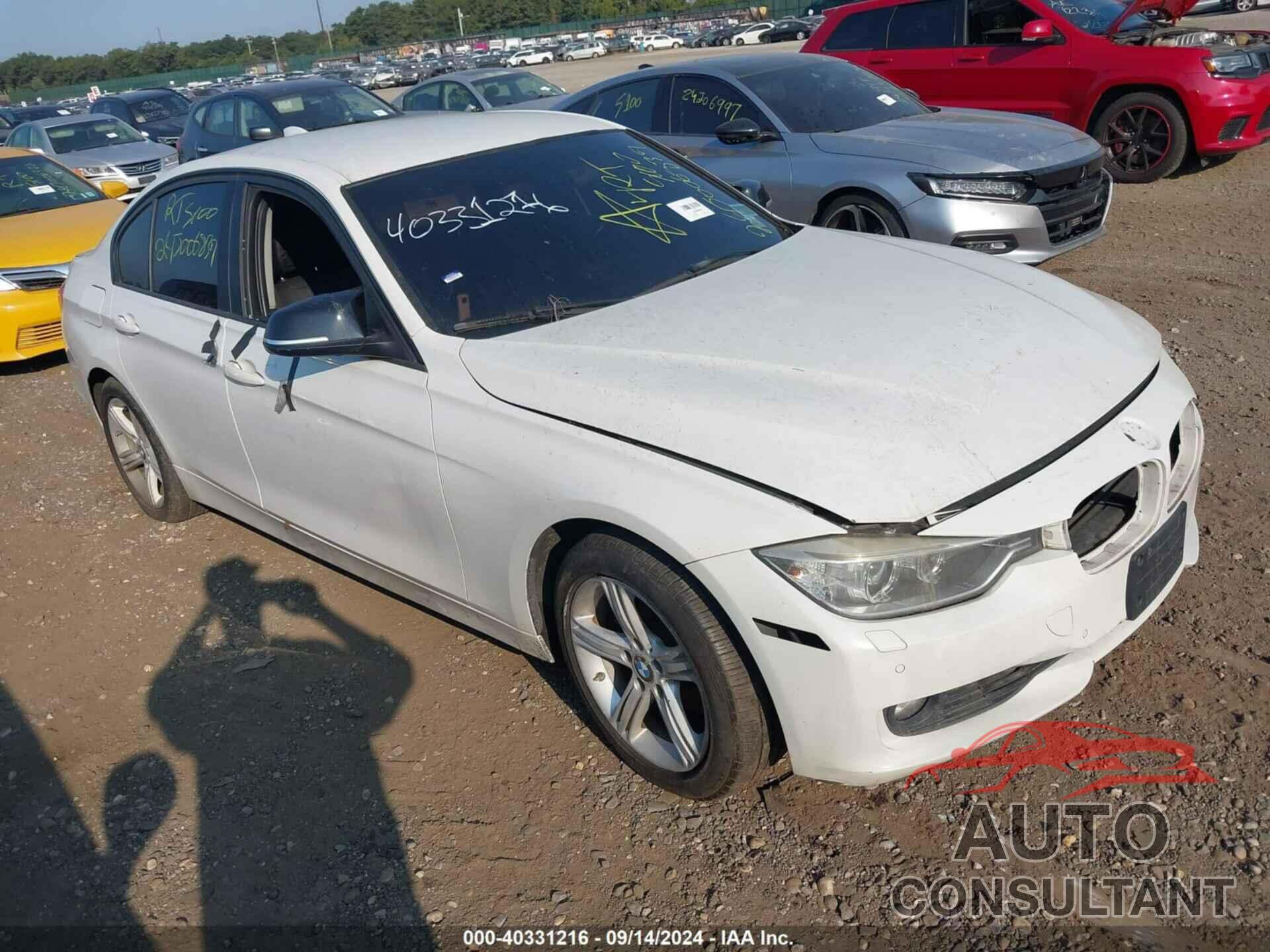 BMW 328I 2013 - WBA3B3C51DF542188