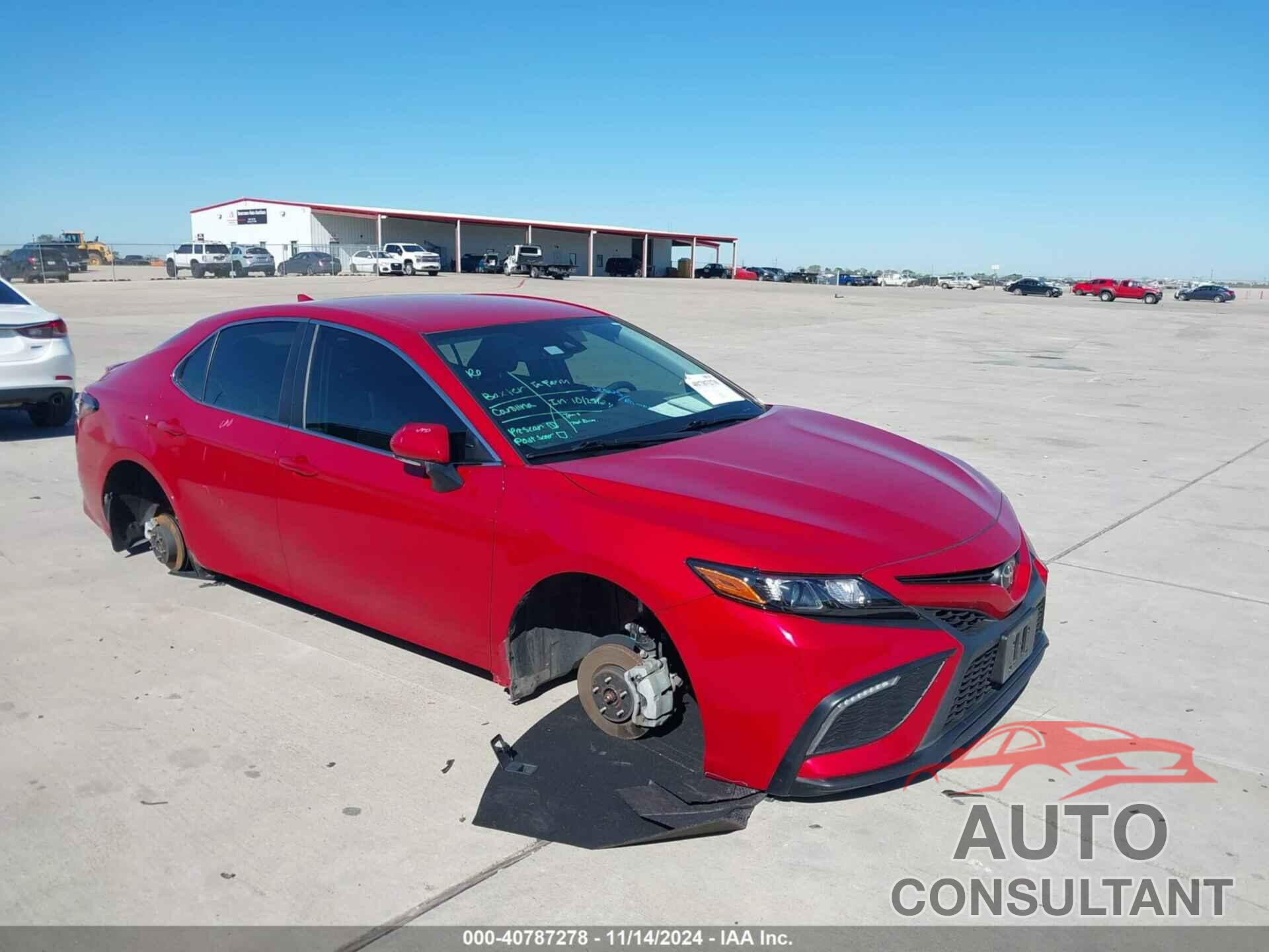 TOYOTA CAMRY 2022 - 4T1T11AK8NU039592