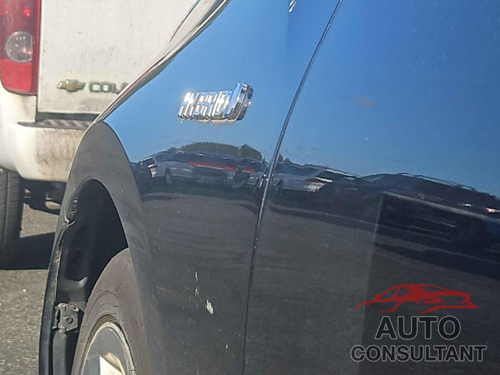 TOYOTA PRIUS 2020 - JTDKARFU9L3115543