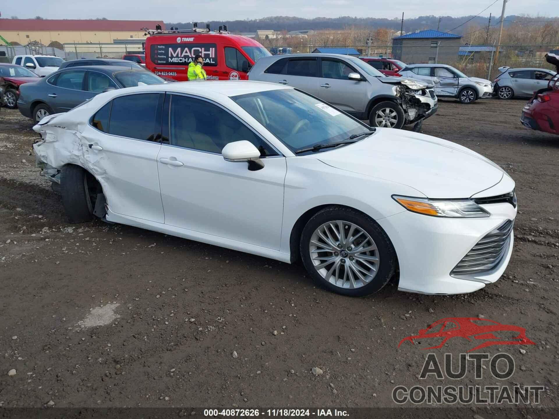 TOYOTA CAMRY 2020 - 4T1F11AKXLU886883