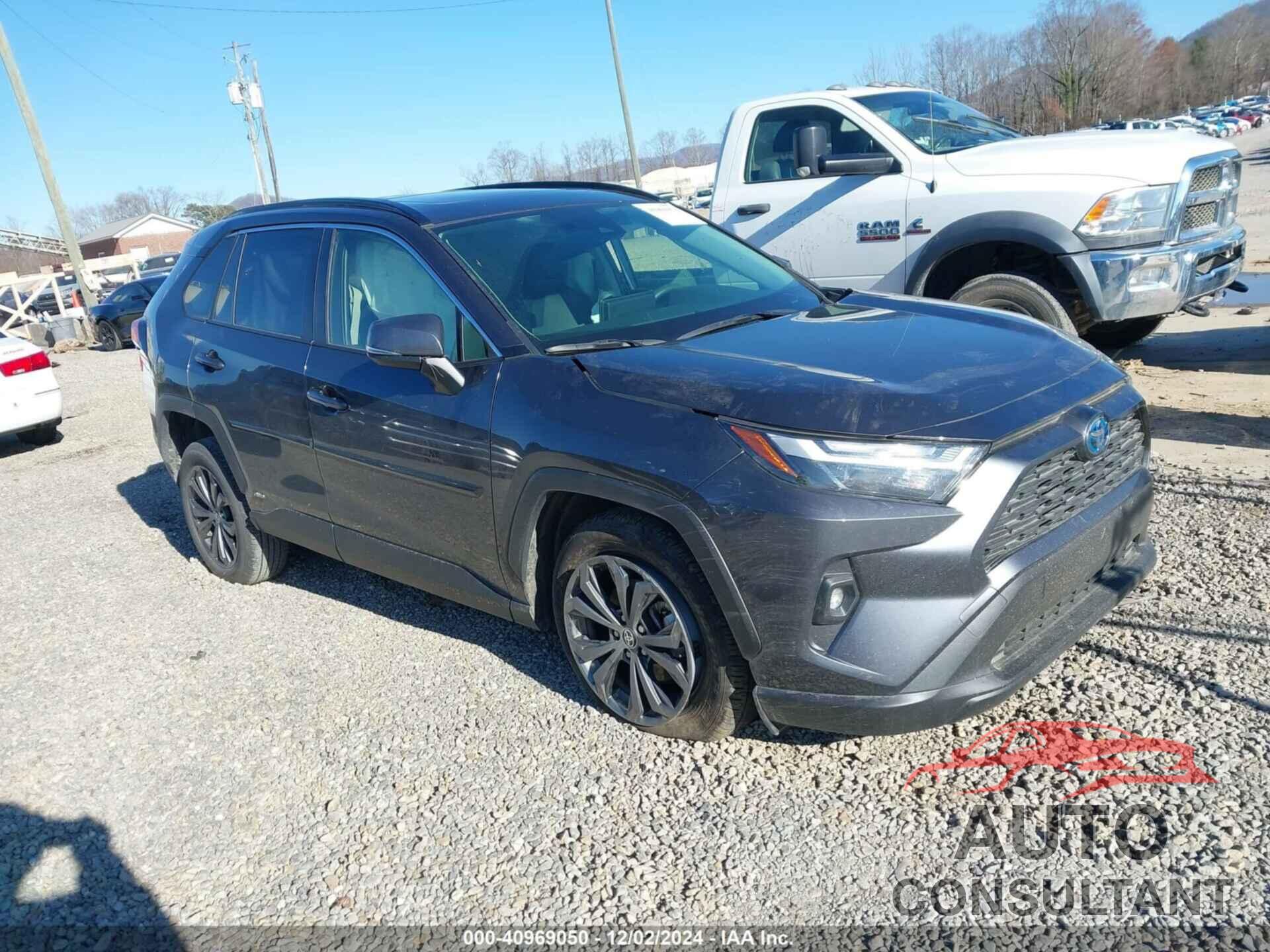 TOYOTA RAV4 HYBRID 2024 - JTMB6RFV2RJ043244