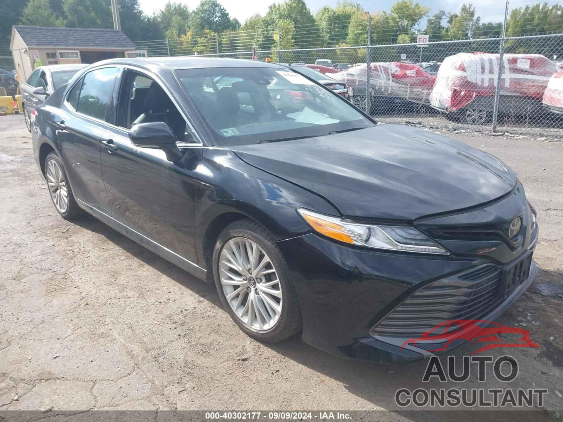 TOYOTA CAMRY 2018 - 4T1B11HK3JU069451