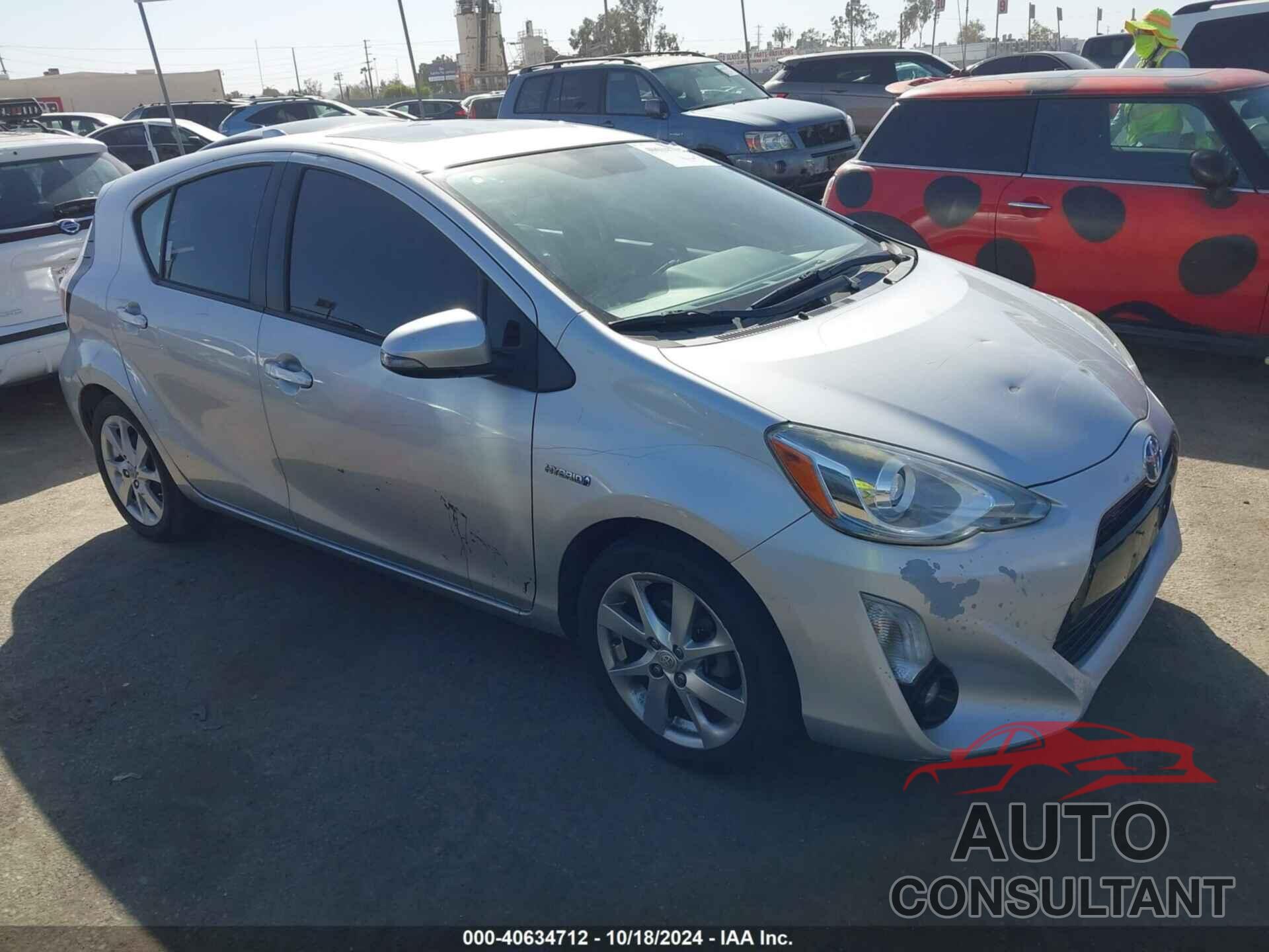 TOYOTA PRIUS C 2015 - JTDKDTB35F1095874