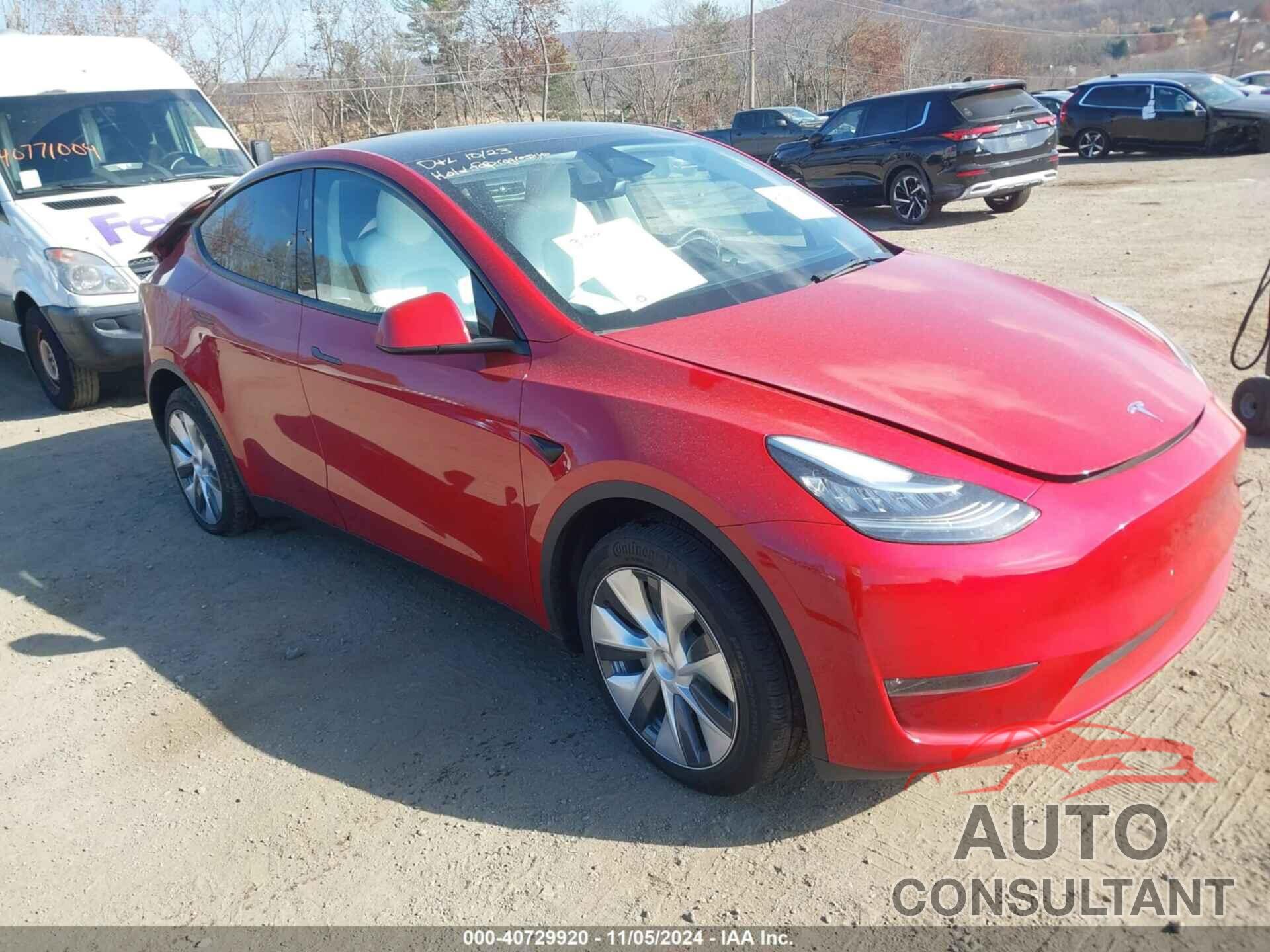 TESLA MODEL Y 2023 - 7SAYGDEE4PA141398