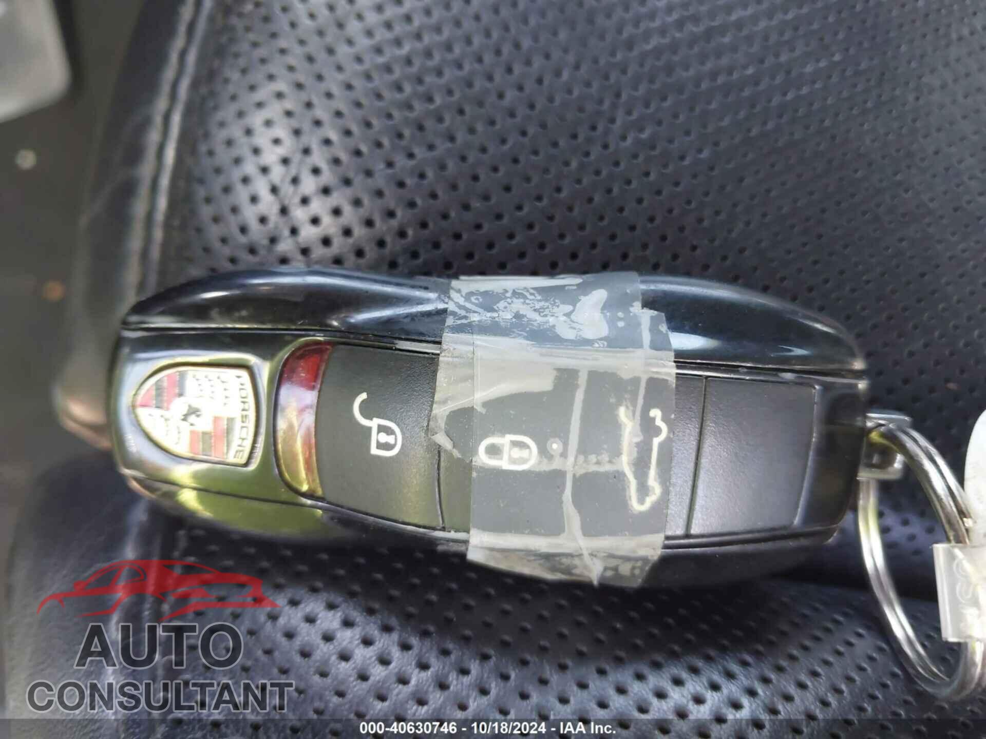 PORSCHE CAYENNE 2016 - WP1AA2A23GLA05438