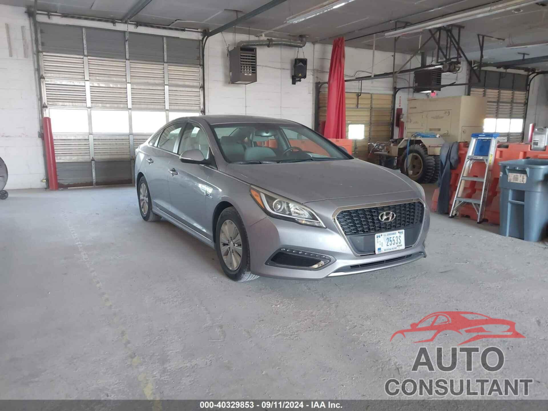 HYUNDAI SONATA HYBRID 2016 - KMHE24L14GA039198