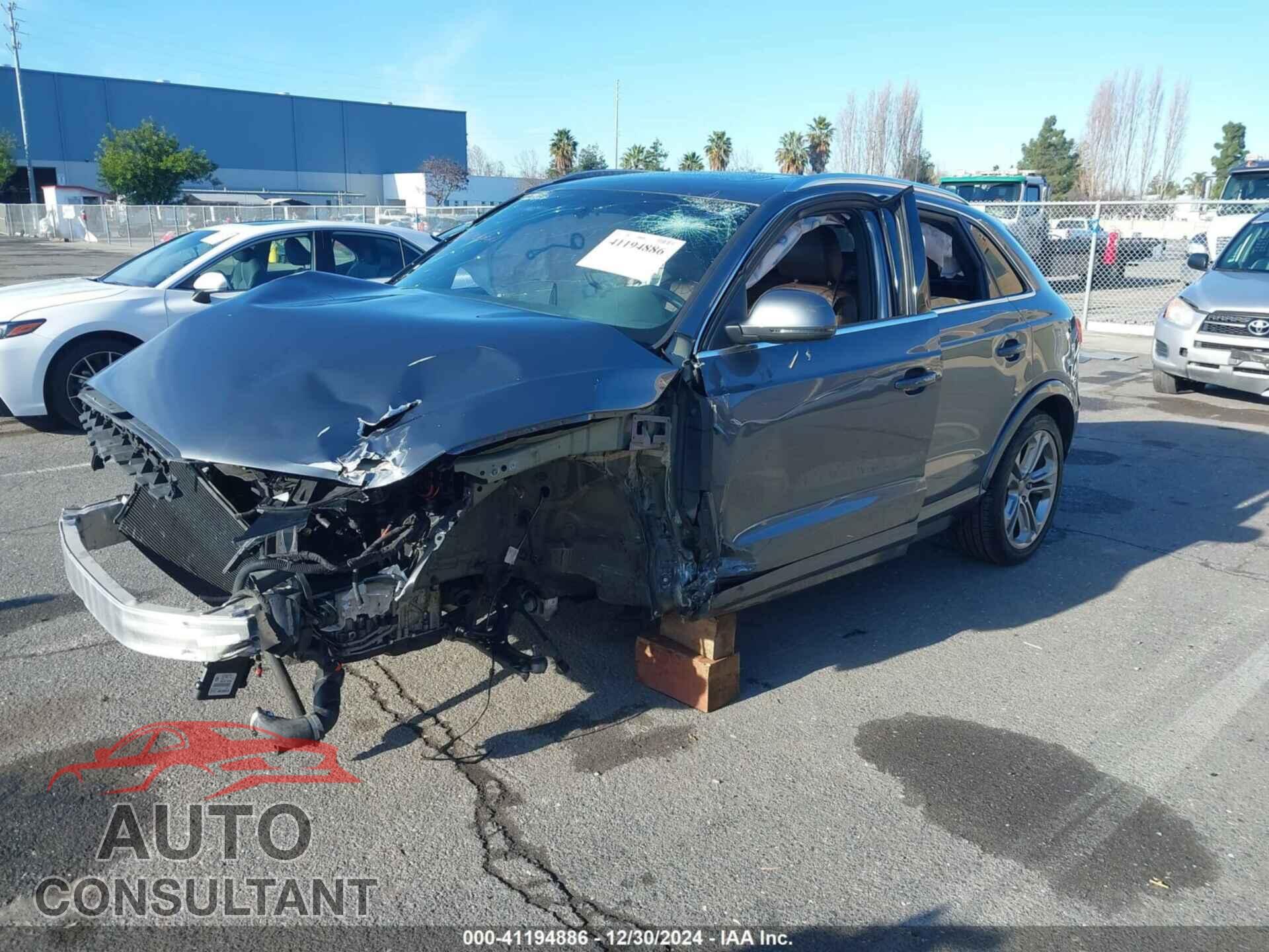 AUDI Q3 2017 - WA1JCCFS4HR012496