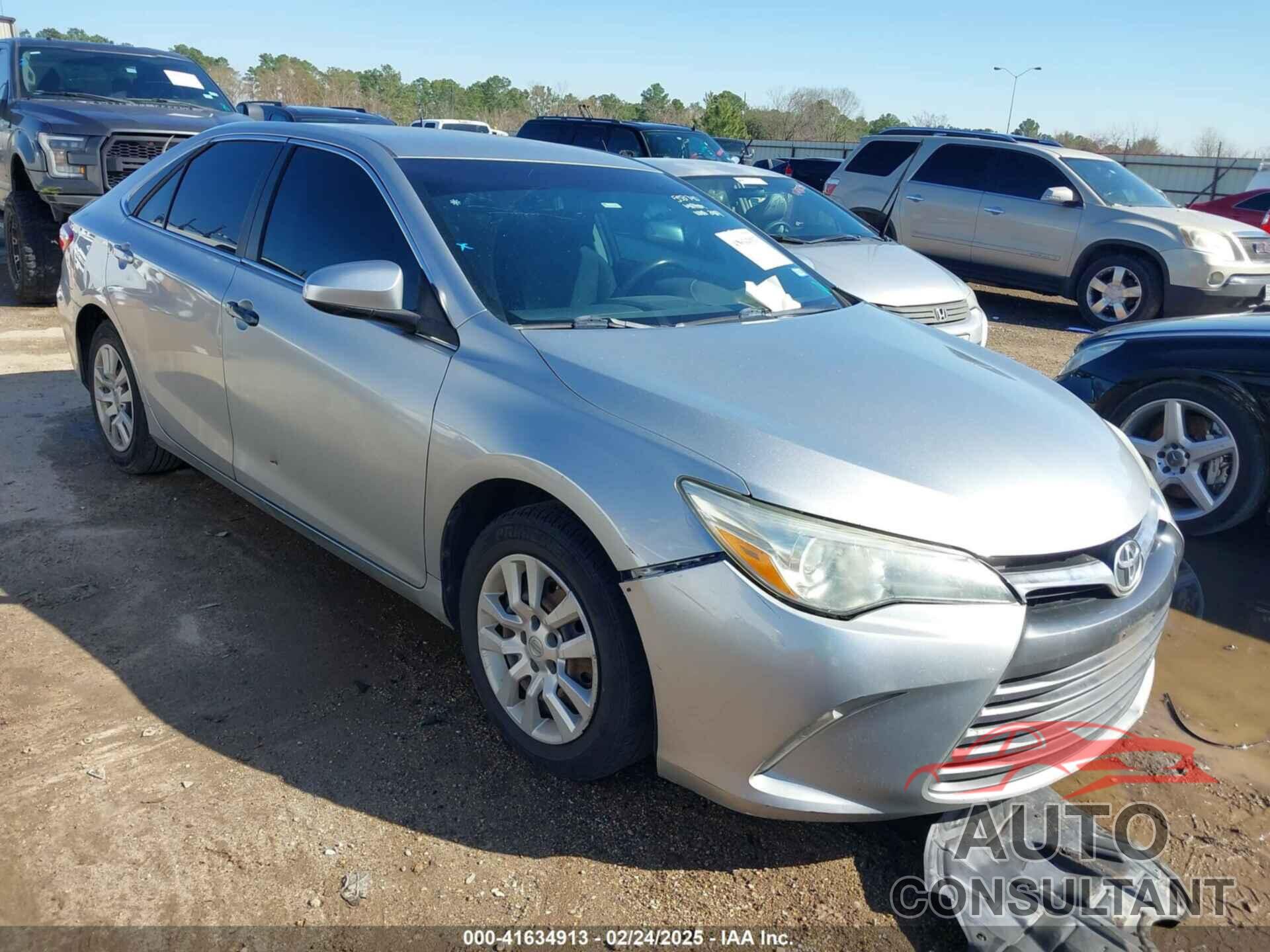 TOYOTA CAMRY 2016 - 4T4BF1FK0GR552740