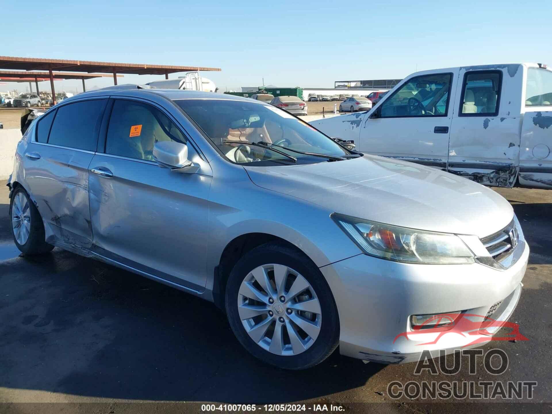 HONDA ACCORD 2013 - 1HGCR3F87DA025111