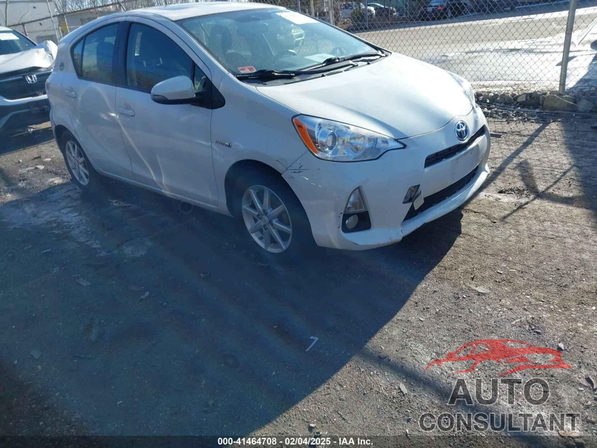 TOYOTA PRIUS C 2014 - JTDKDTB32E1077721
