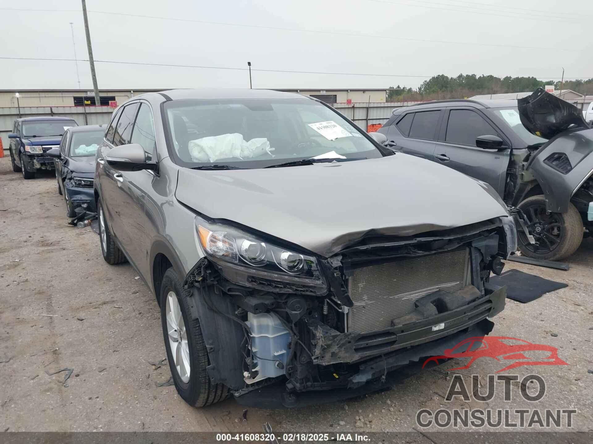 KIA SORENTO 2019 - 5XYPG4A57KG544567