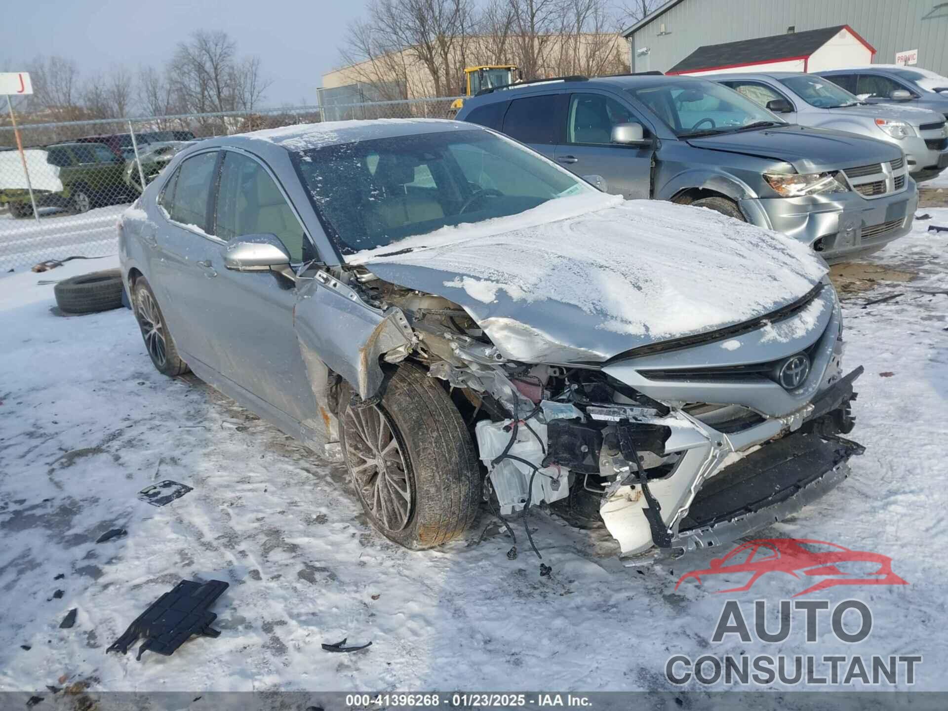 TOYOTA CAMRY 2018 - JTNB11HKXJ3020057
