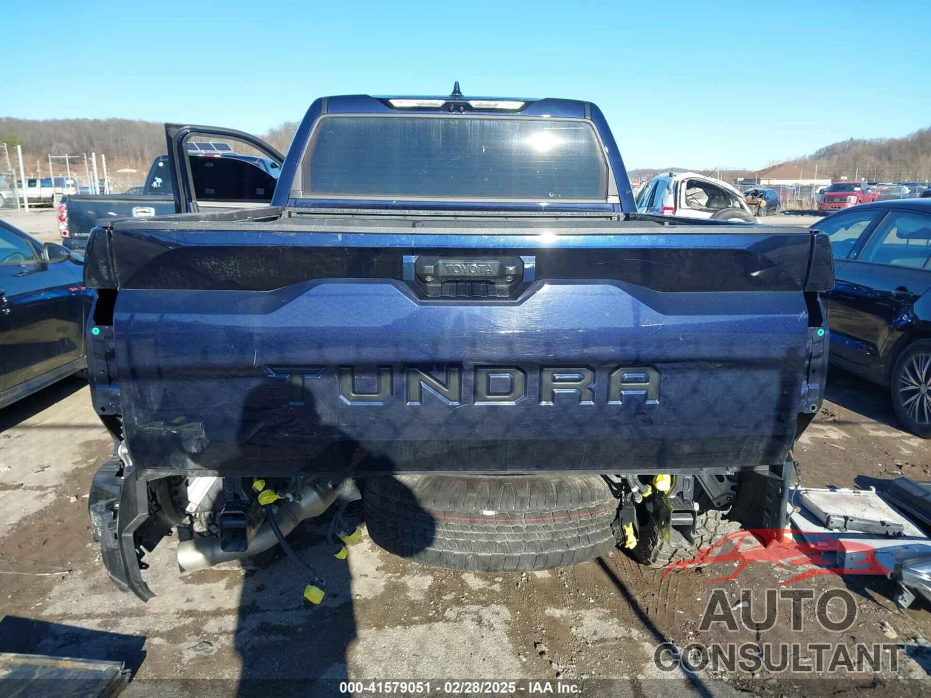 TOYOTA TUNDRA 2023 - 5TFJA5DB1PX129019