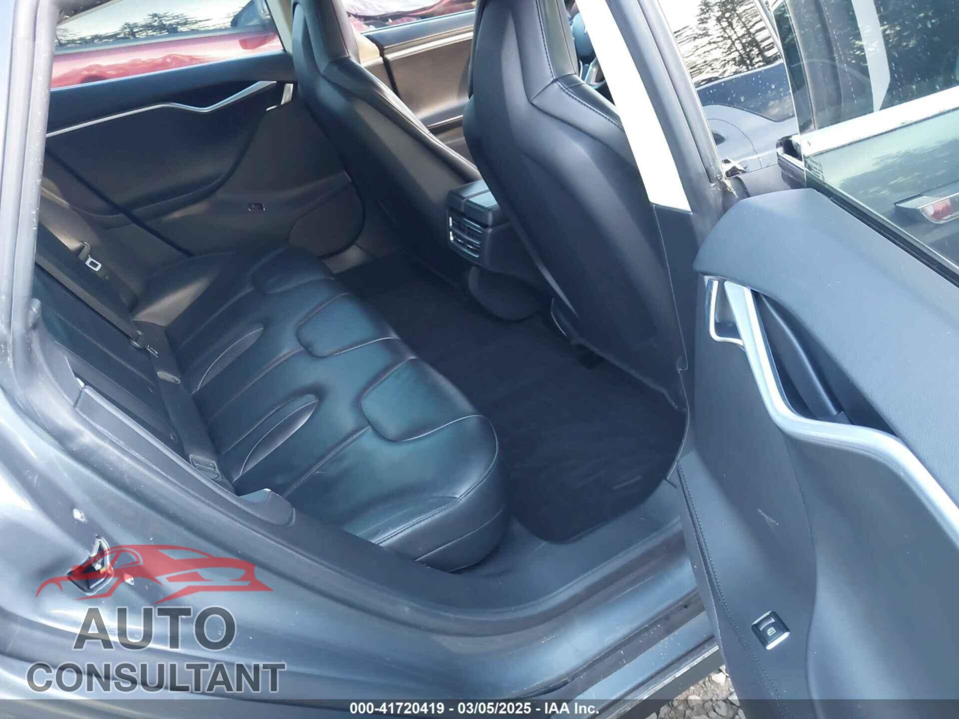 TESLA MODEL S 2013 - 5YJSA1AG0DFP09767