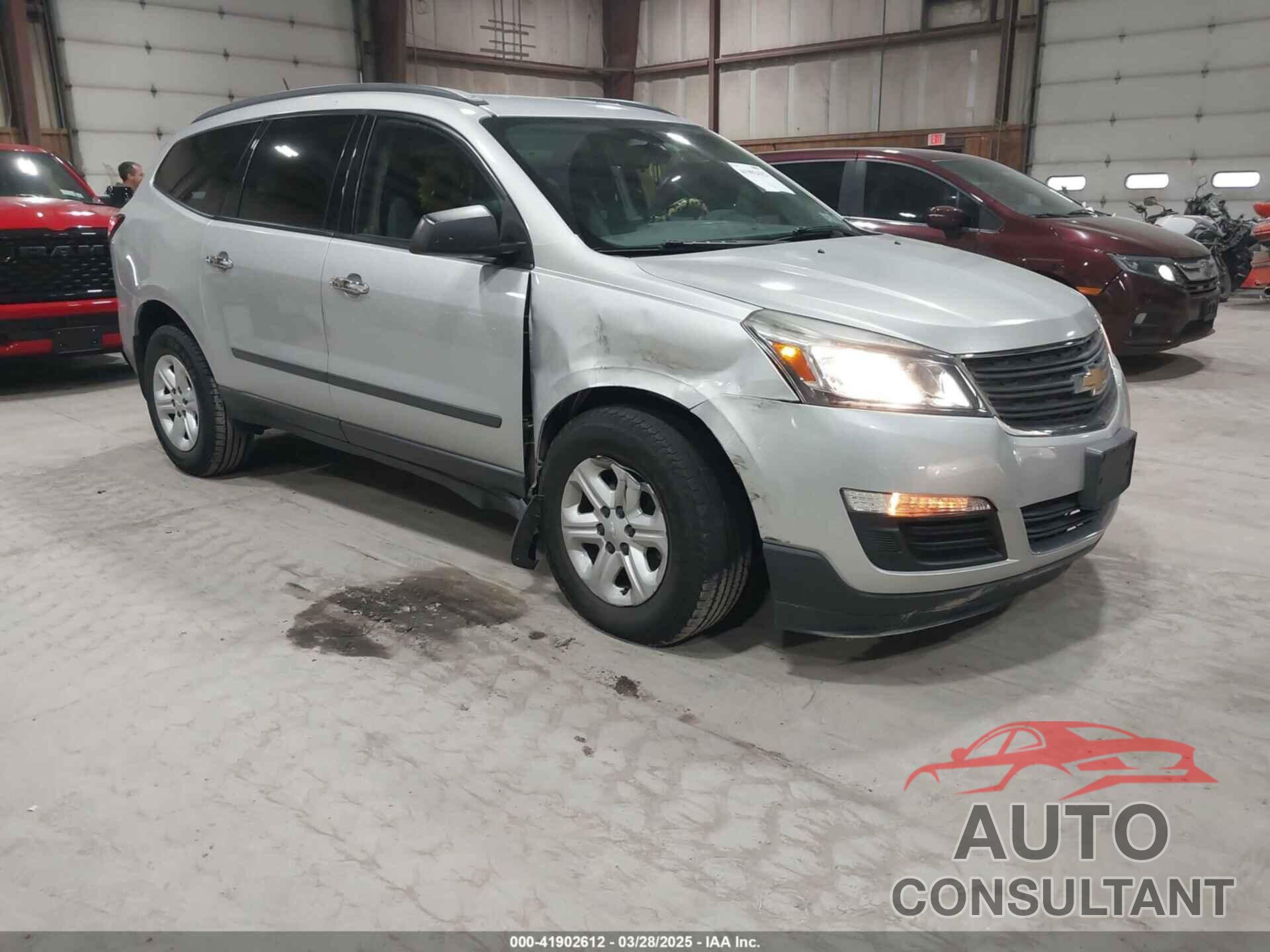 CHEVROLET TRAVERSE 2016 - 1GNKRFKD5GJ136850