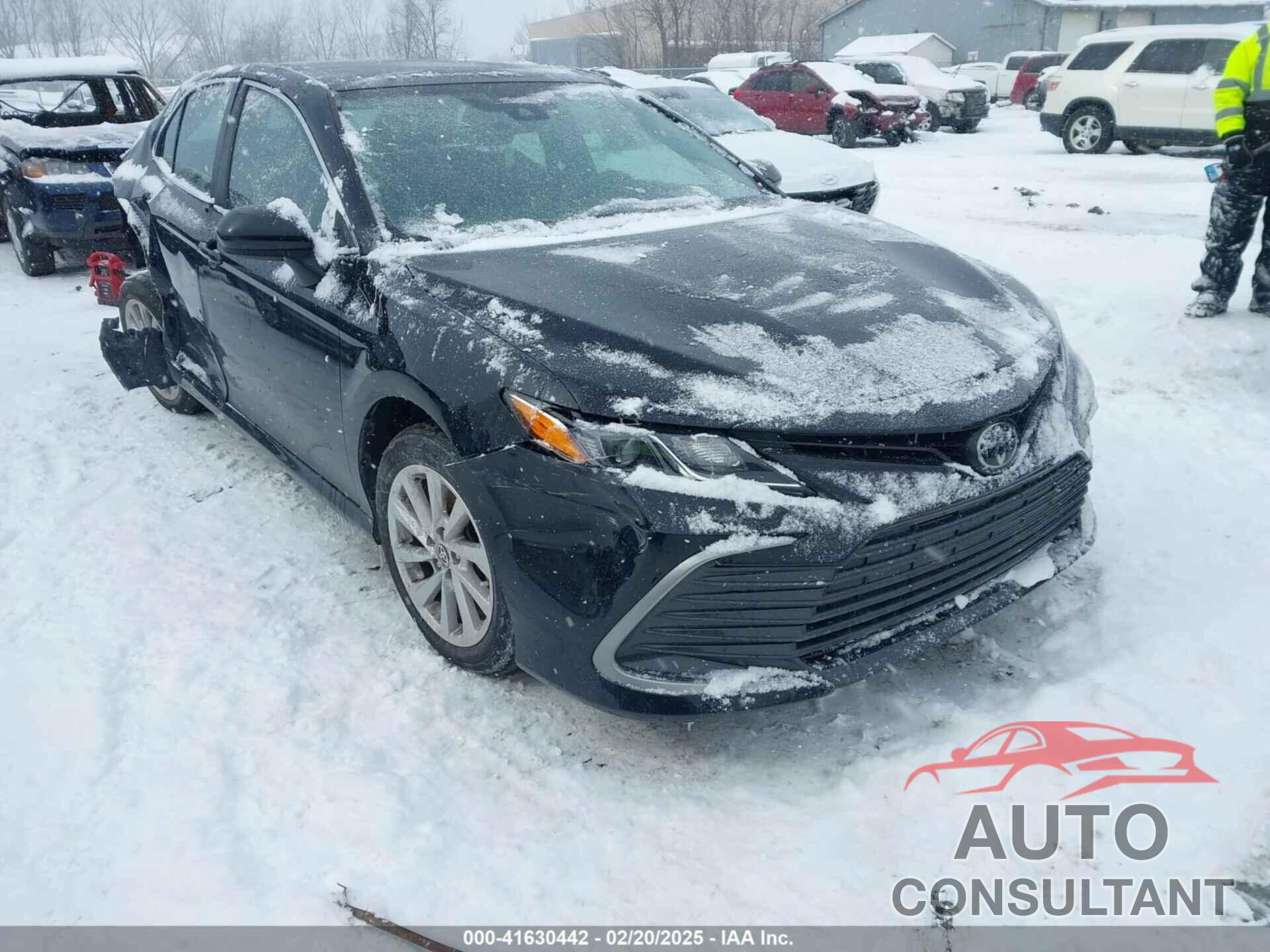 TOYOTA CAMRY 2022 - 4T1C11AK1NU650824