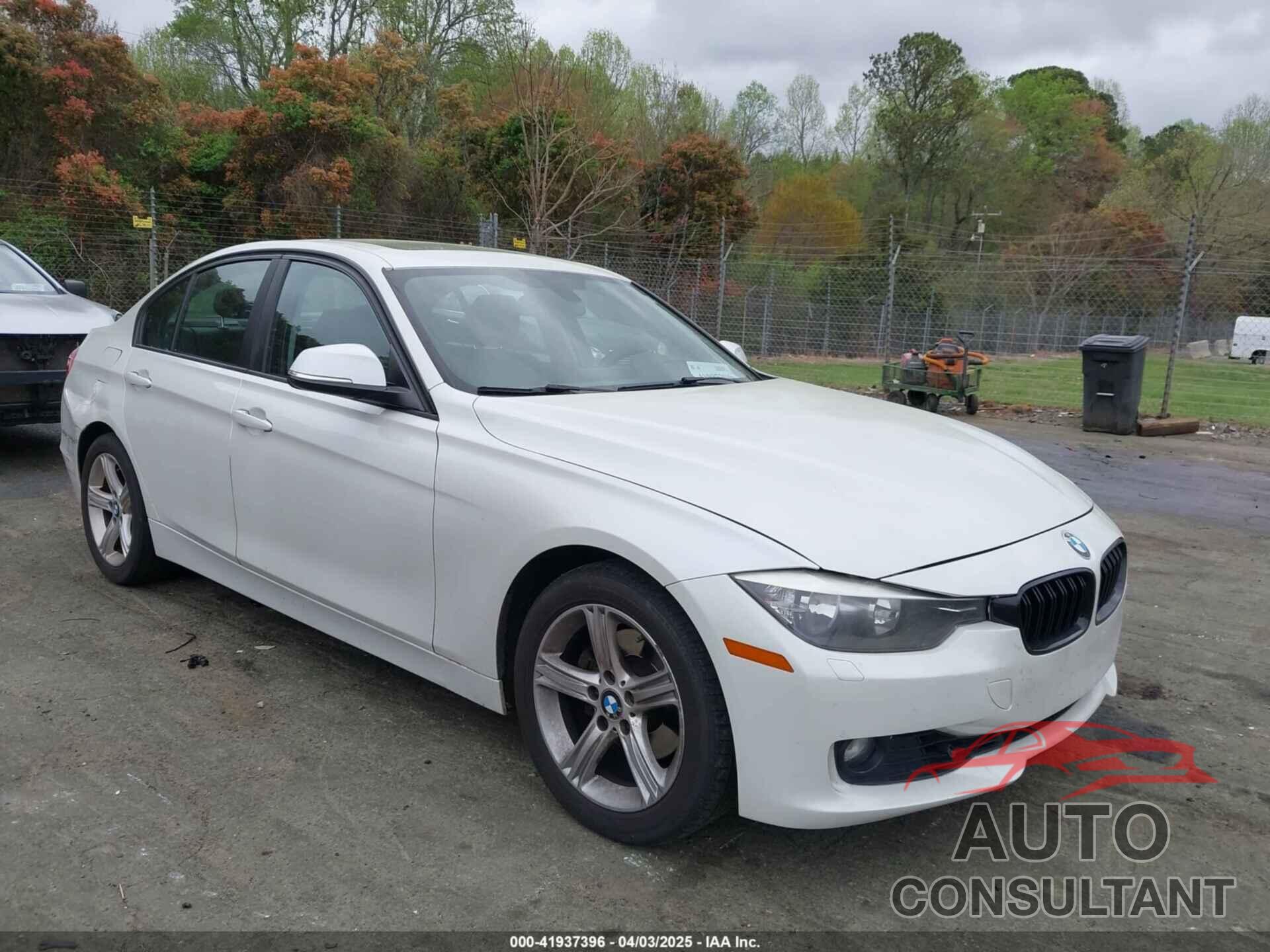 BMW 328I 2013 - WBA3B5G57DNS05293