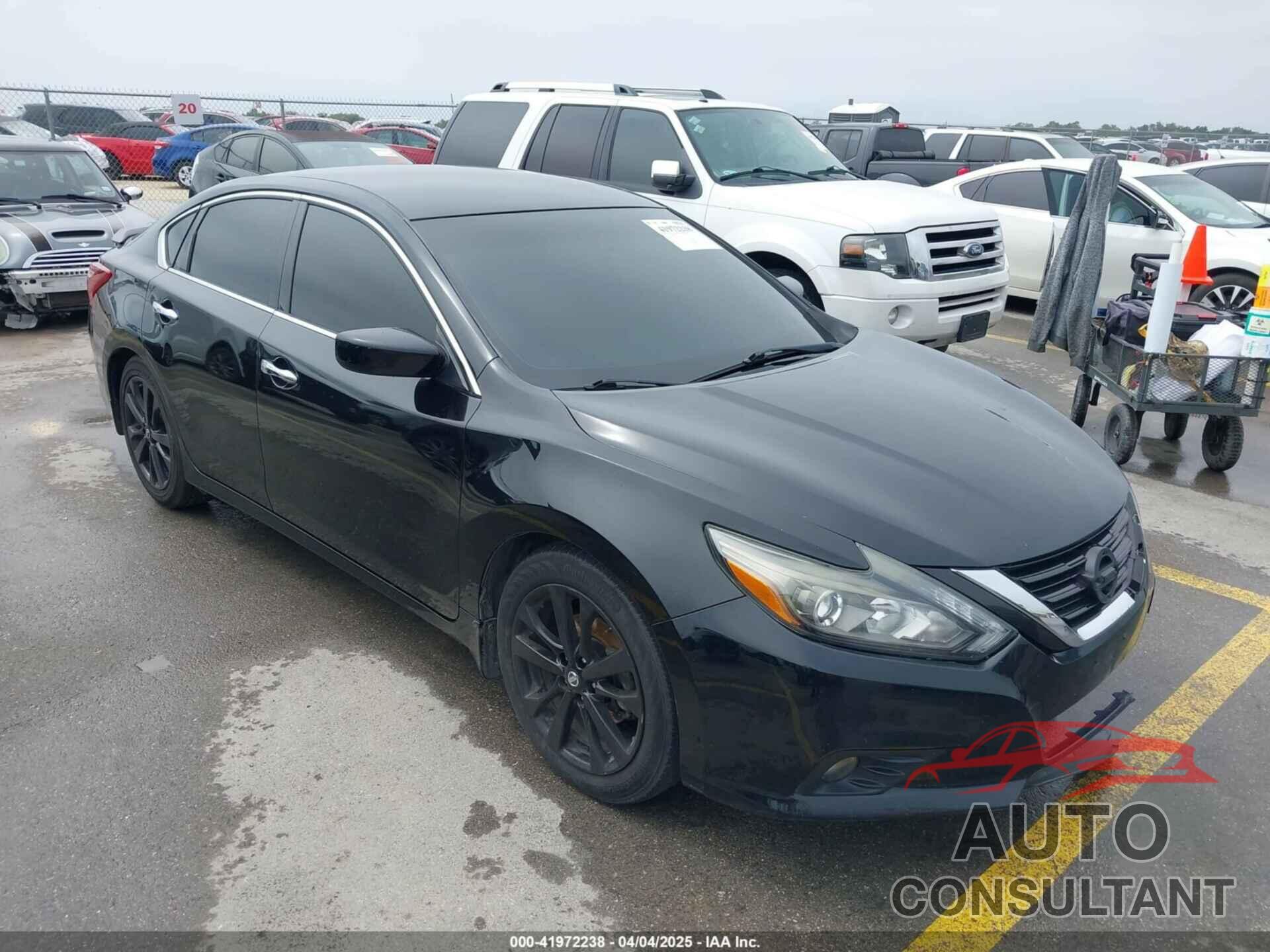 NISSAN ALTIMA 2017 - 1N4AL3AP4HC215163