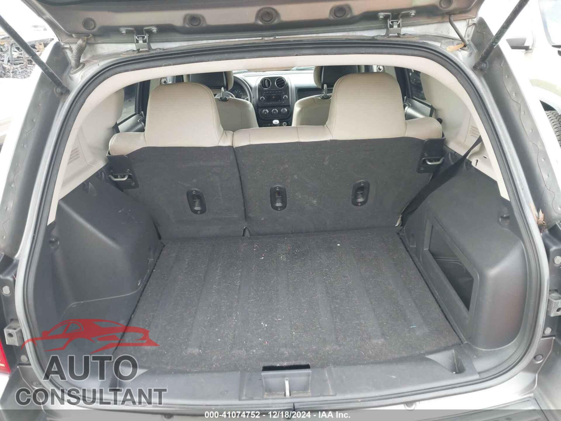 JEEP COMPASS 2011 - 1J4NF1FB2BD281534