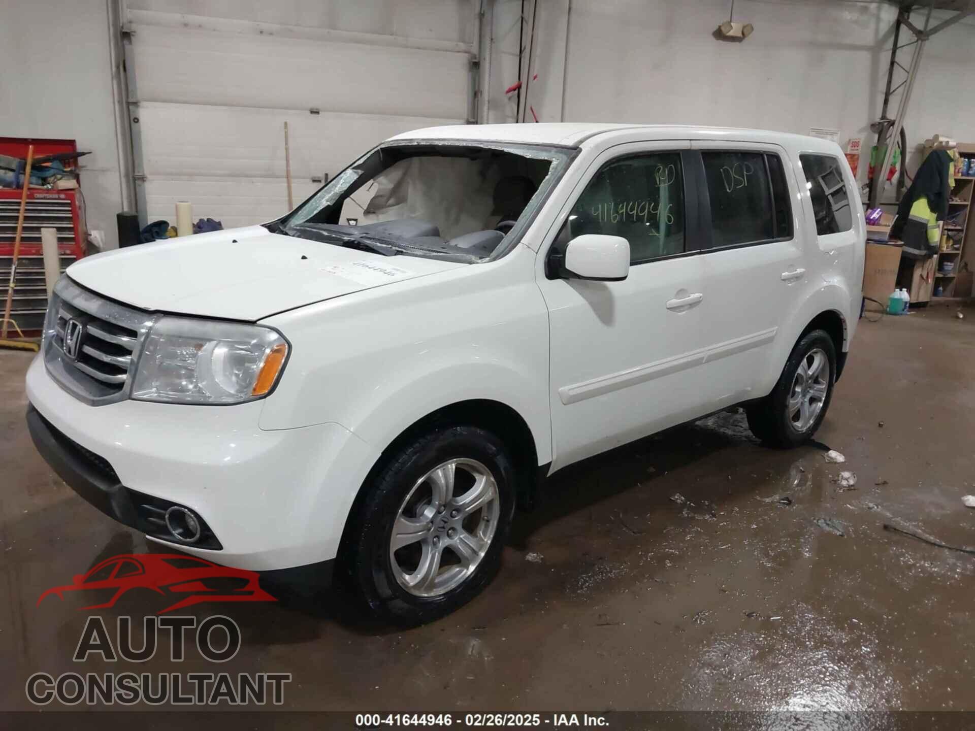 HONDA PILOT 2015 - 5FNYF4H47FB018568