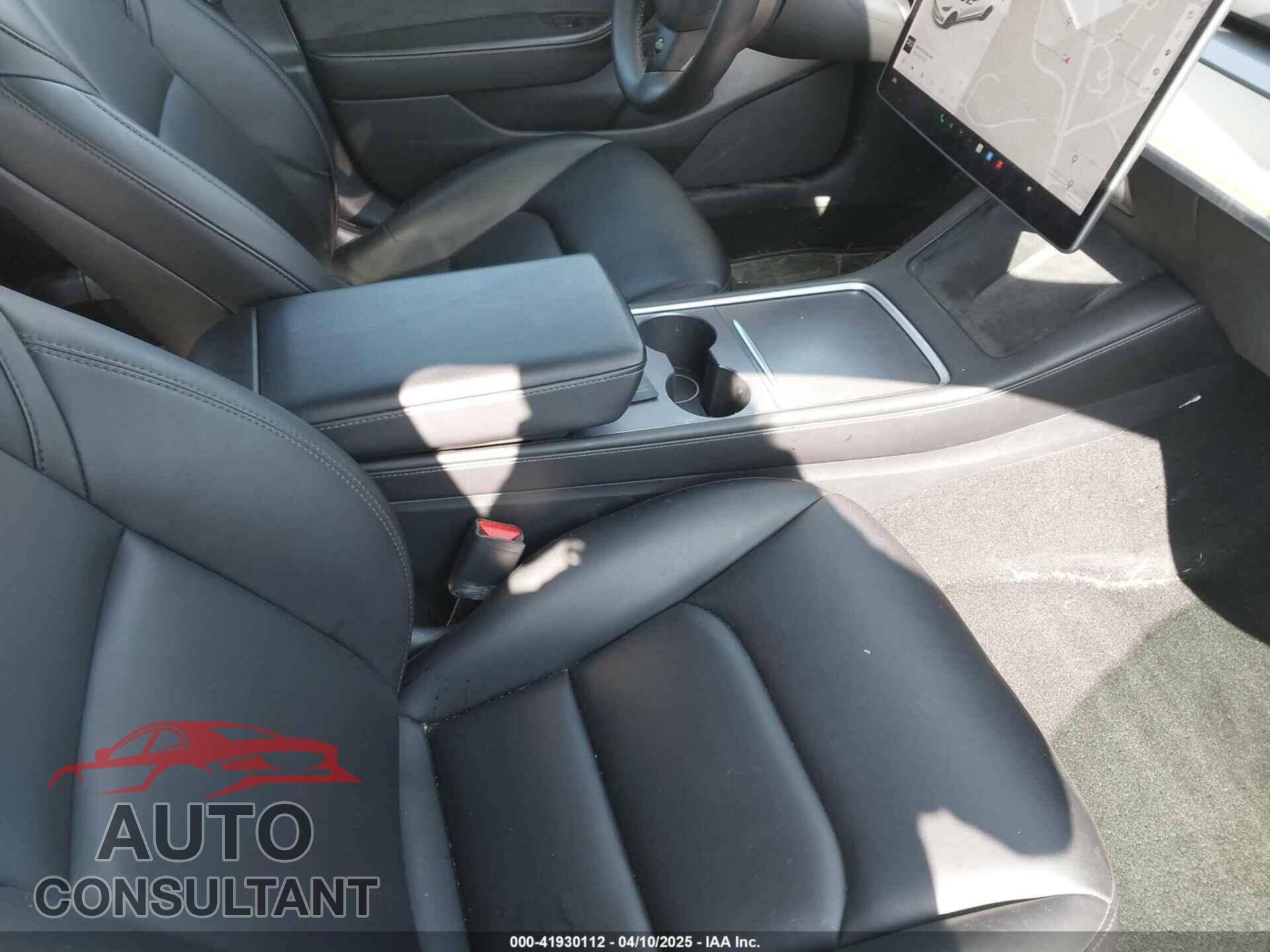TESLA MODEL 3 2021 - 5YJ3E1EA3MF076180