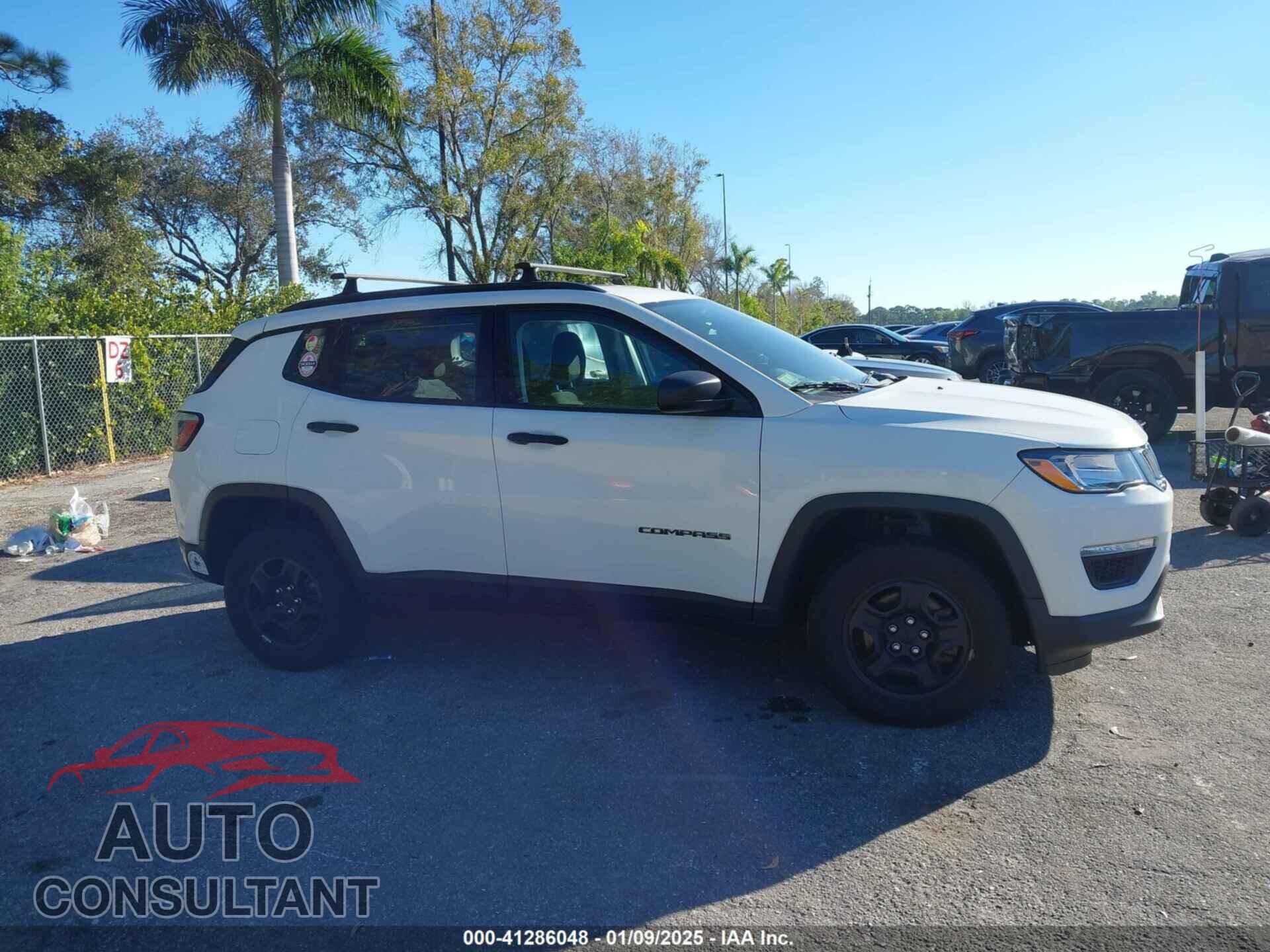 JEEP COMPASS 2020 - 3C4NJDAB3LT210111