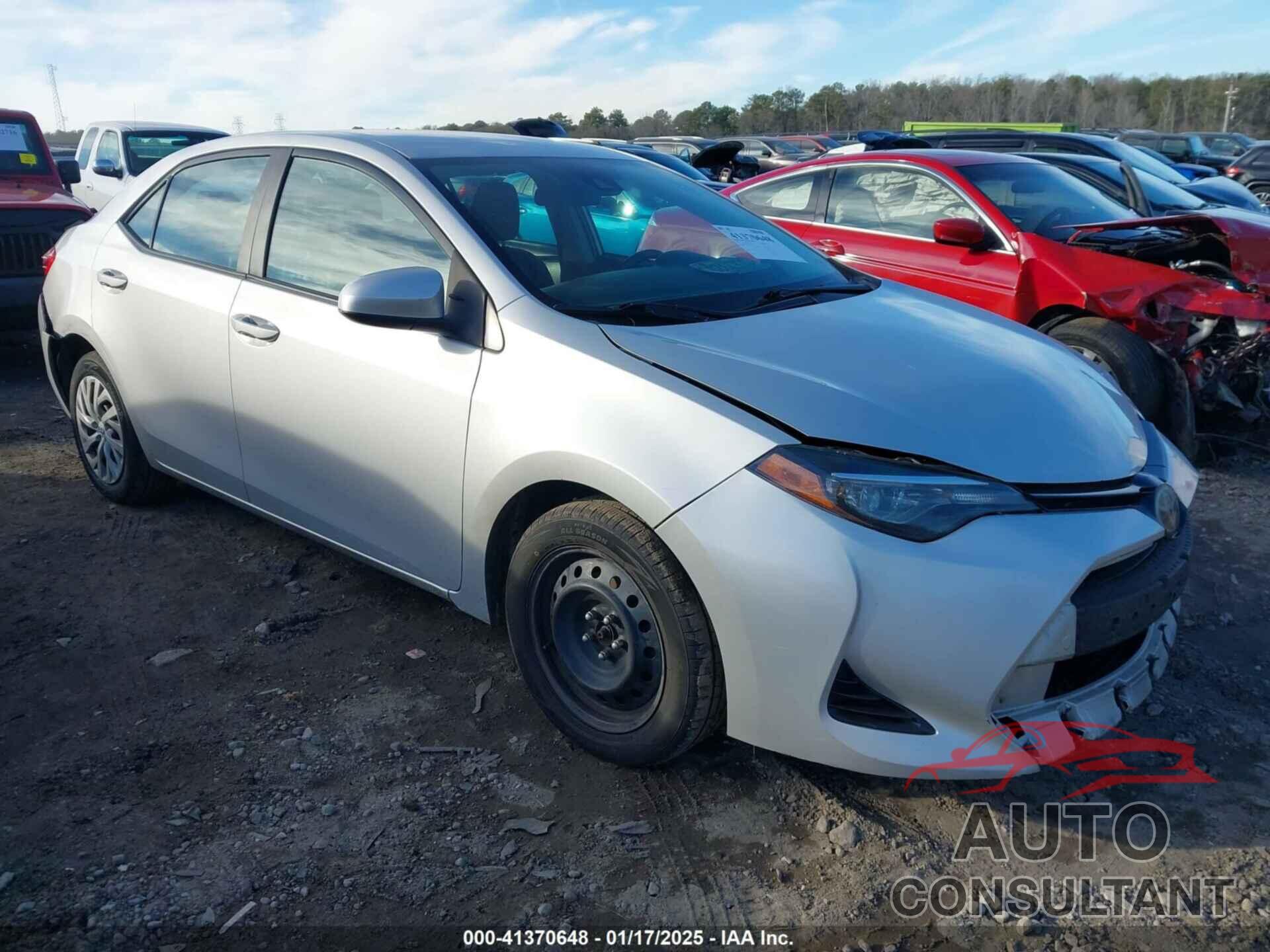 TOYOTA COROLLA 2018 - 2T1BURHE3JC074070