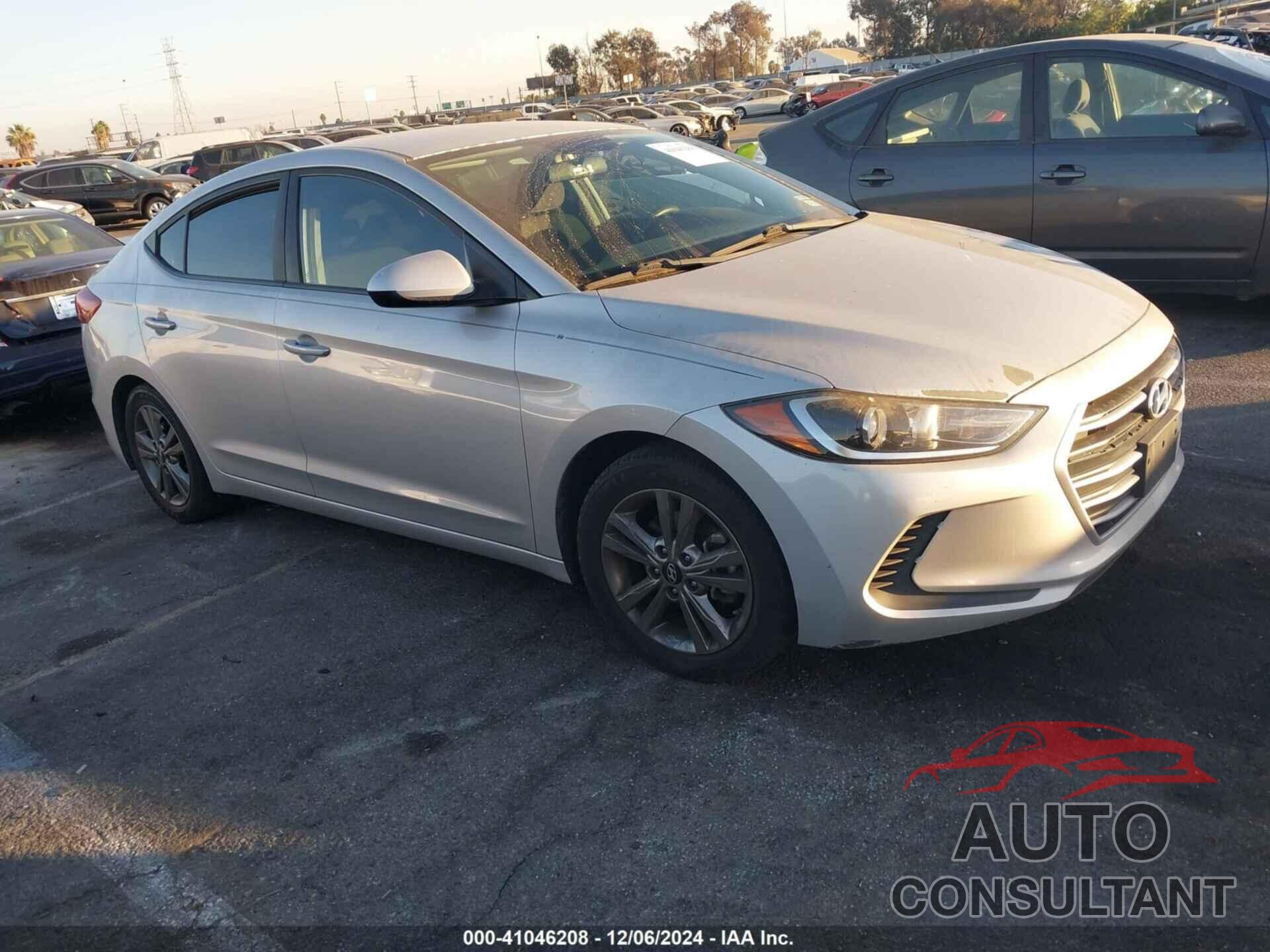 HYUNDAI ELANTRA 2018 - 5NPD84LF4JH254106