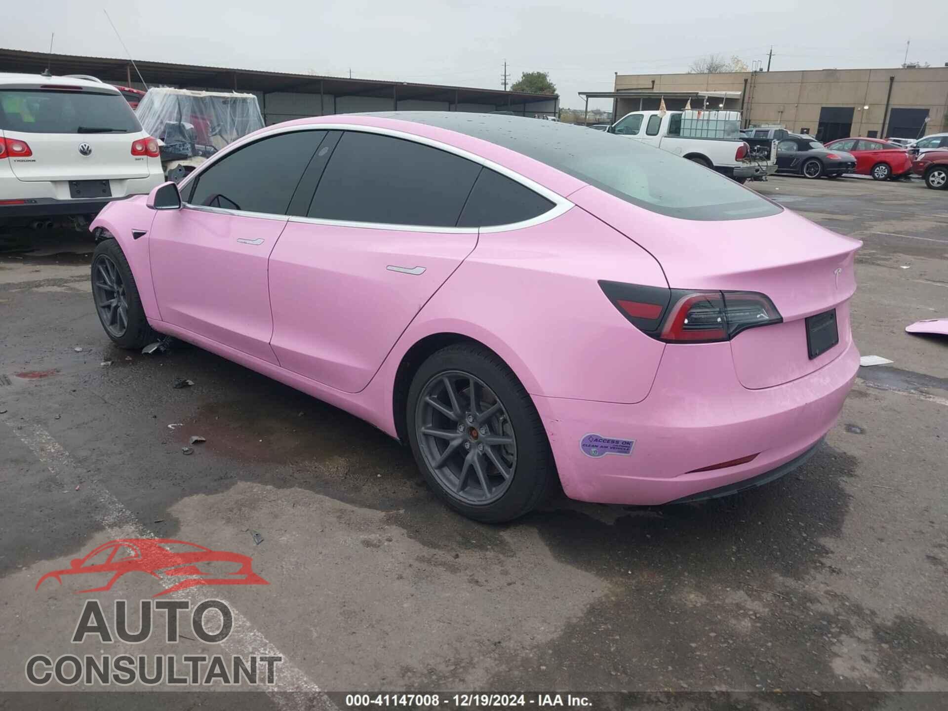 TESLA MODEL 3 2019 - 5YJ3E1EA7KF301729