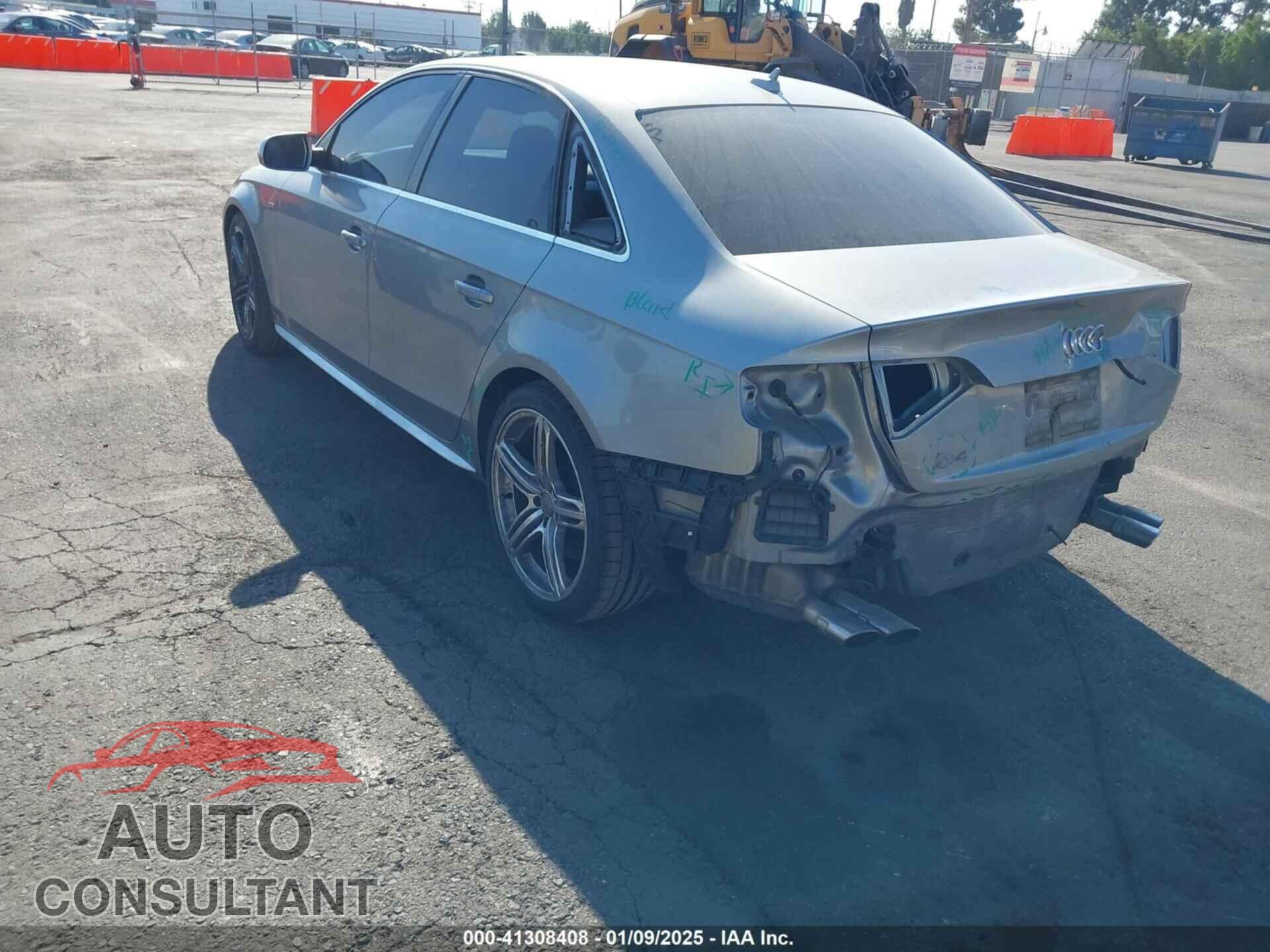 AUDI S4 2011 - WAUBGAFL2BA047875