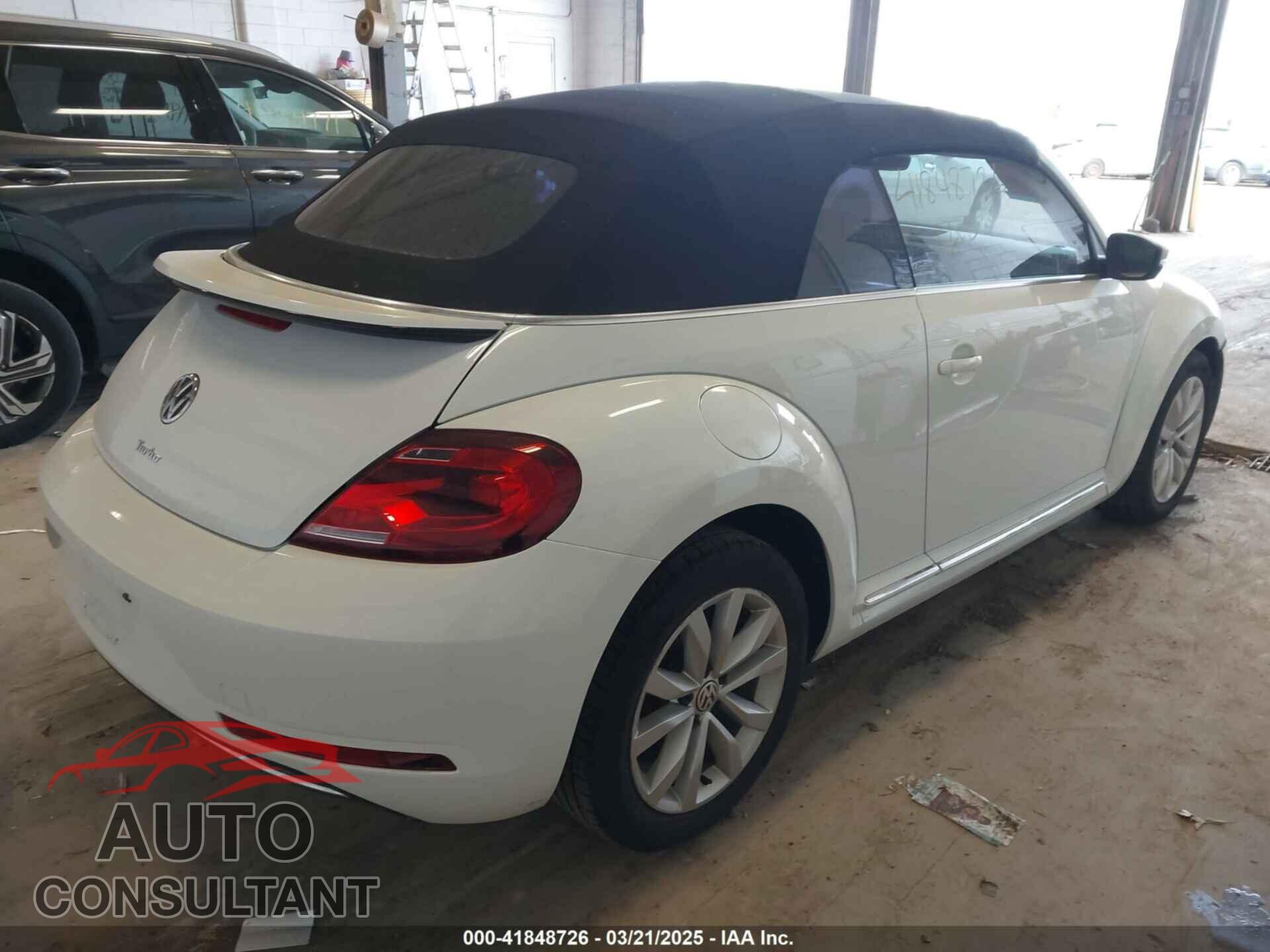VOLKSWAGEN BEETLE 2017 - 3VW517AT5HM809343