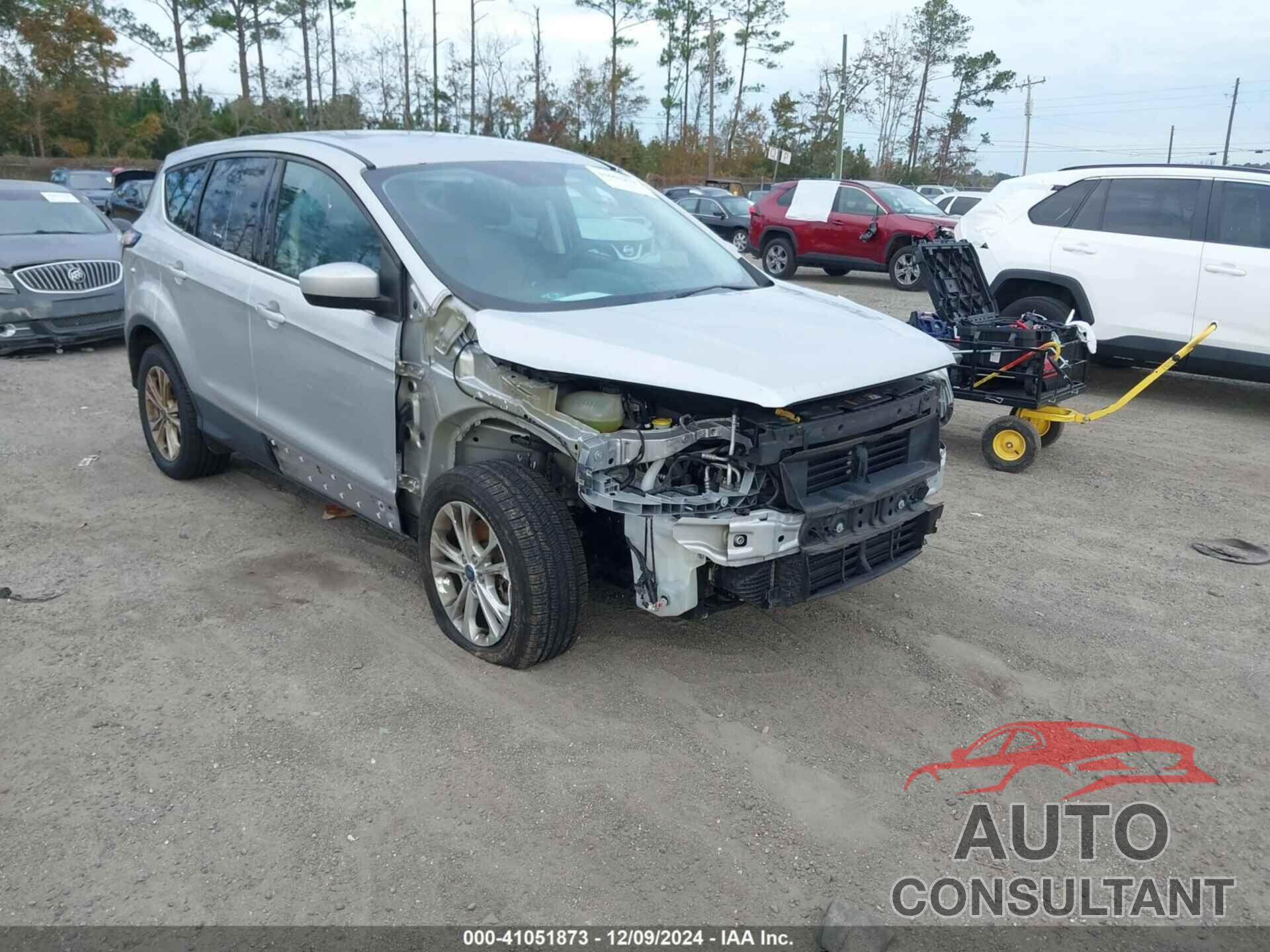 FORD ESCAPE 2017 - 1FMCU0G93HUE65166