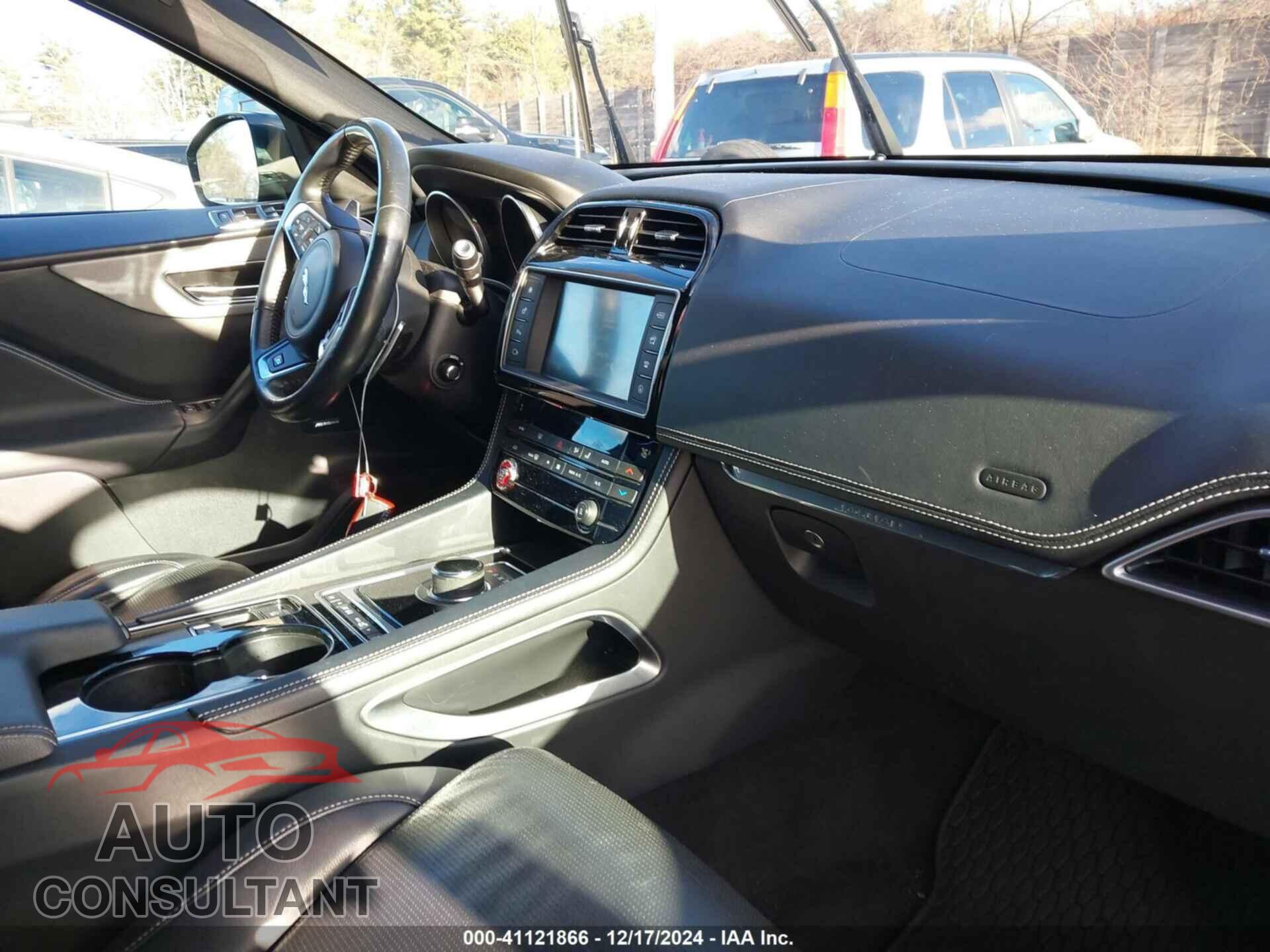 JAGUAR F-PACE 2017 - SADCM2BV2HA087190
