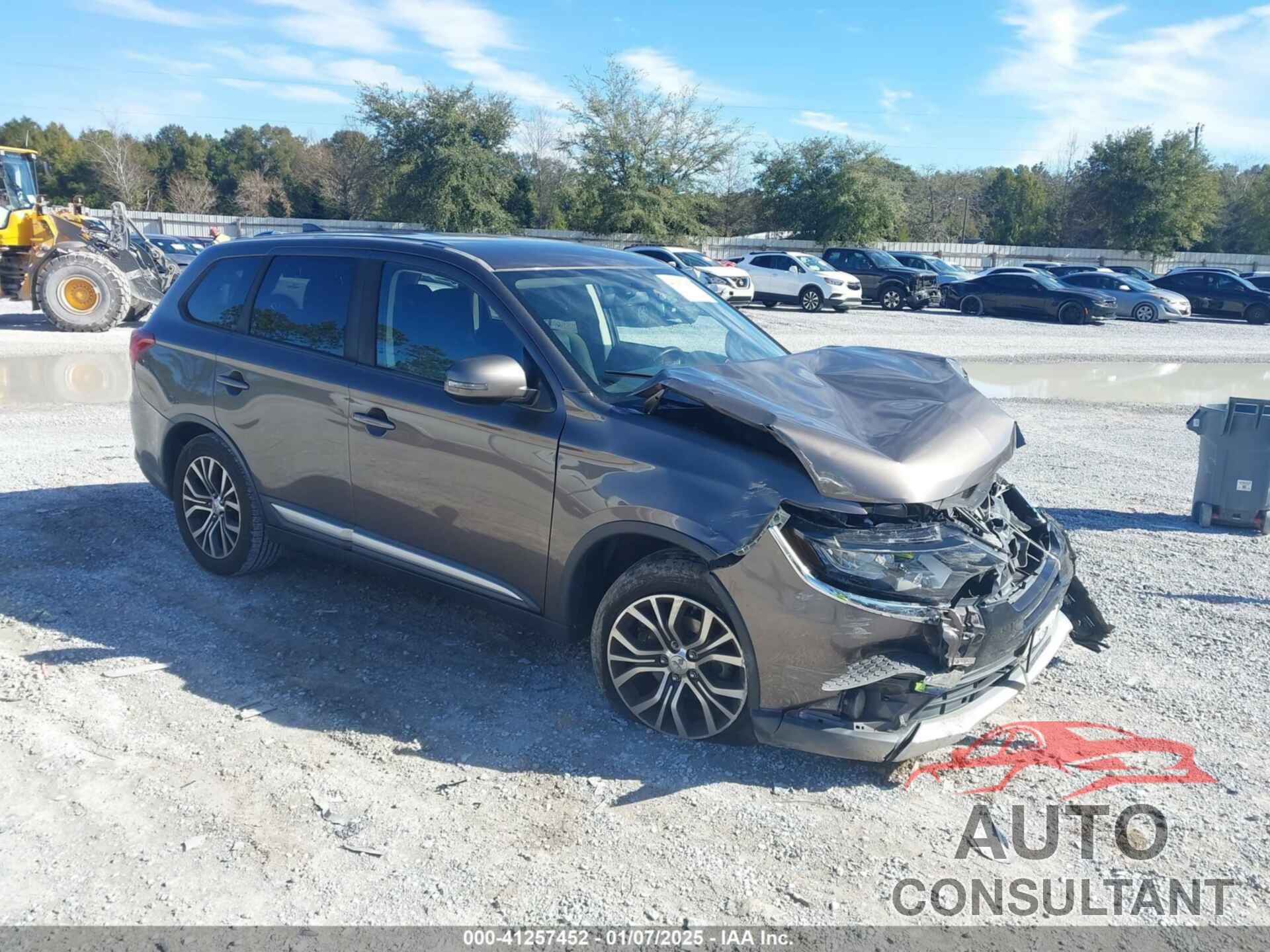 MITSUBISHI OUTLANDER 2017 - JA4AD3A32HZ033540