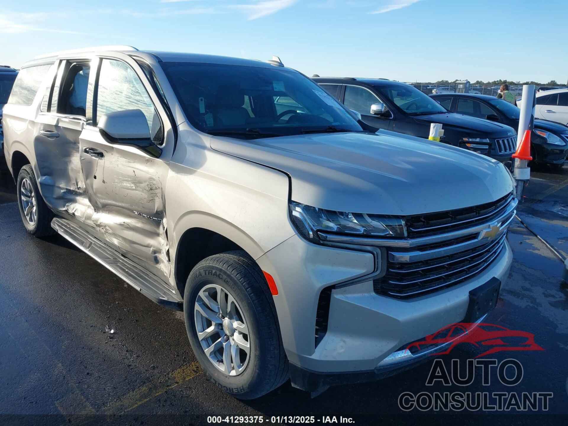 CHEVROLET SUBURBAN 2021 - 1GNSCCKDXMR395718