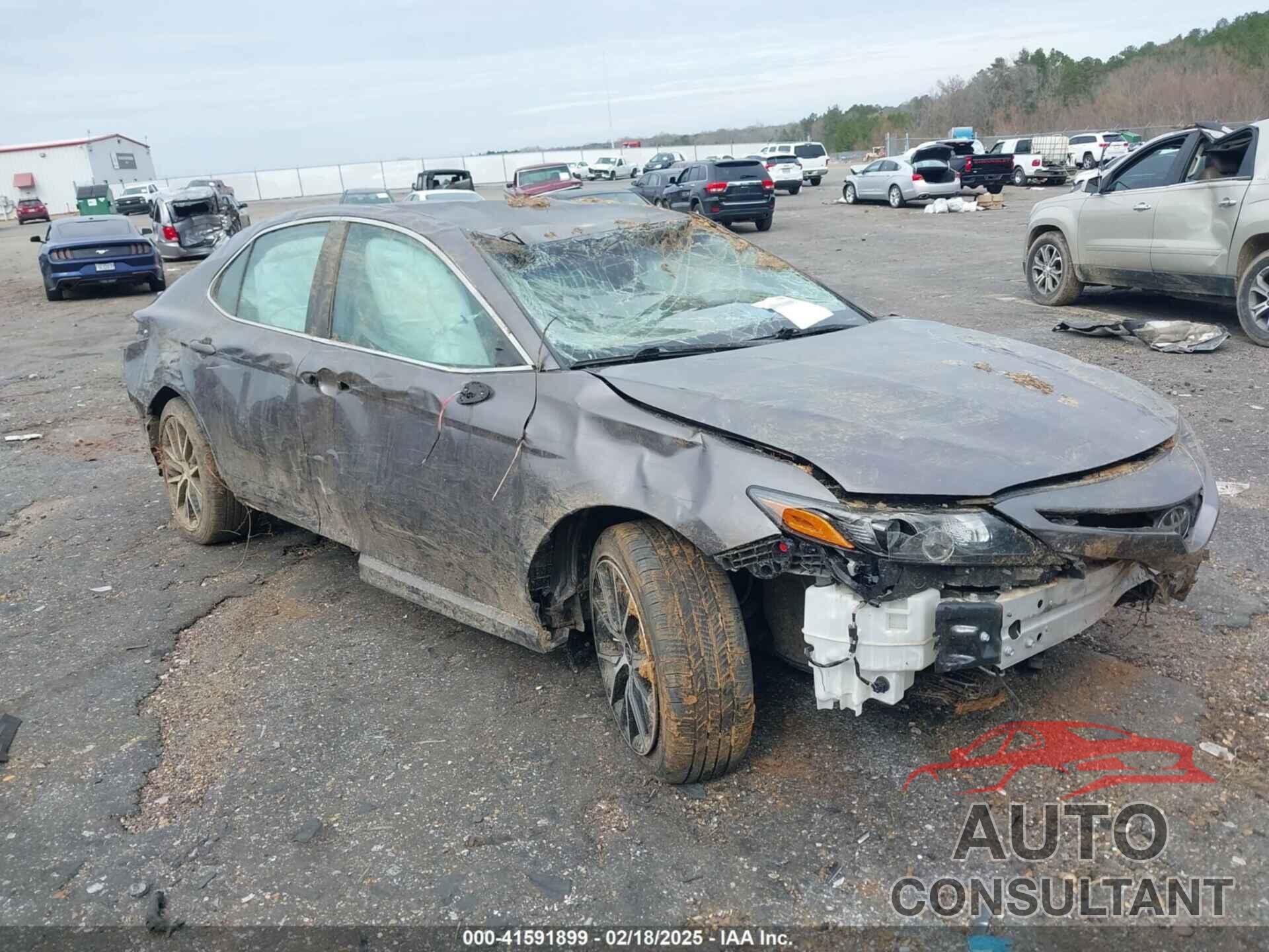 TOYOTA CAMRY 2022 - 4T1G11AK7NU619448