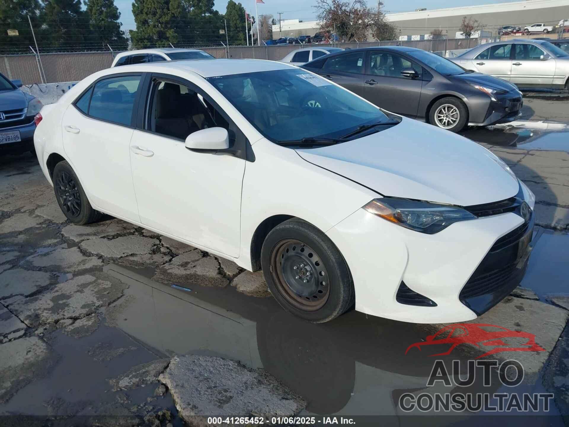 TOYOTA COROLLA 2017 - 2T1BURHEXHC933214