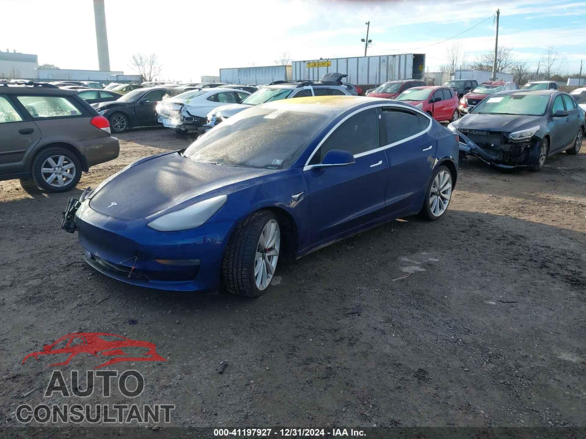TESLA MODEL 3 2018 - 5YJ3E1EBXJF084121